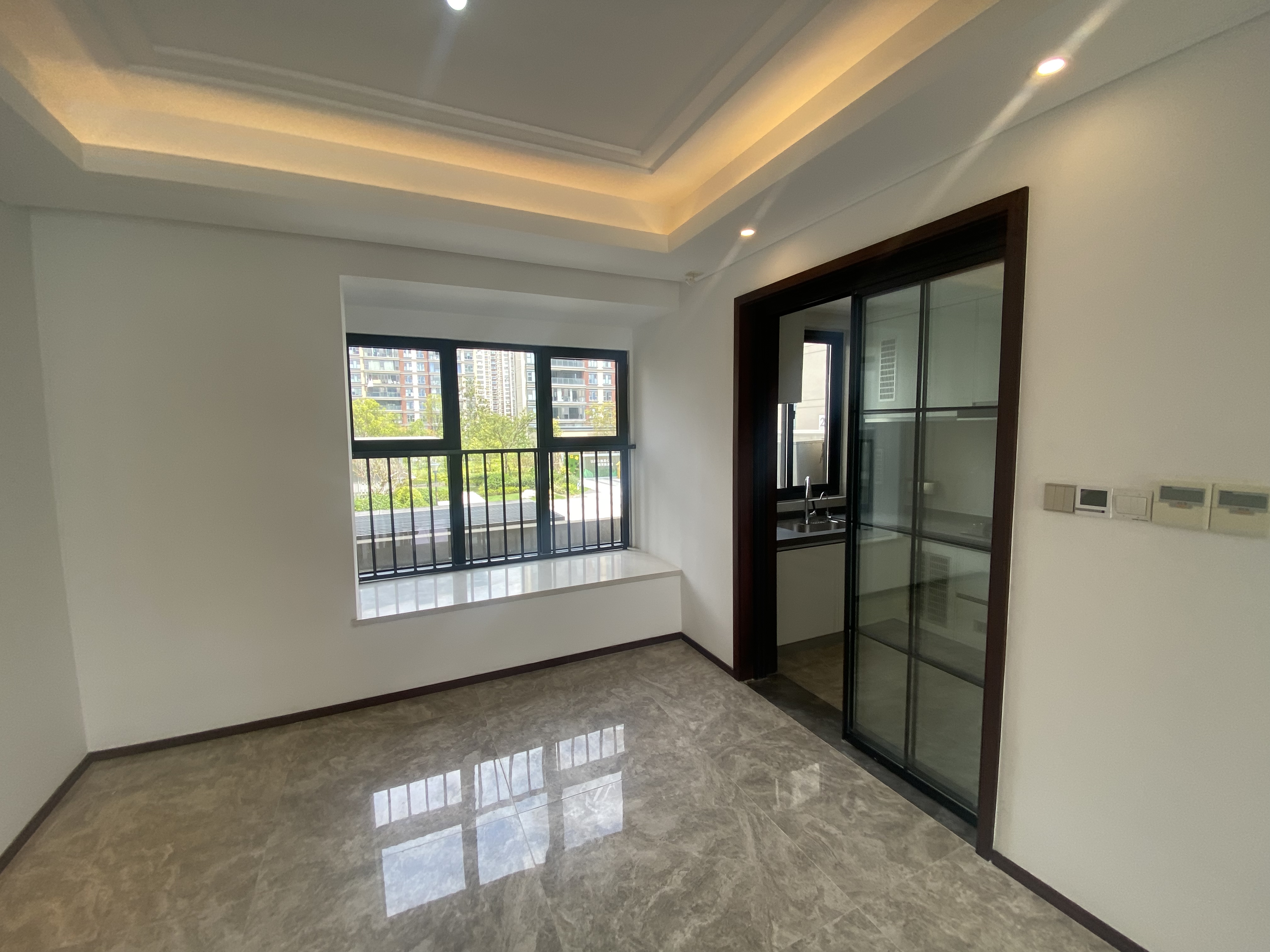 春江阅 3室2厅2卫 143.75m&sup2;