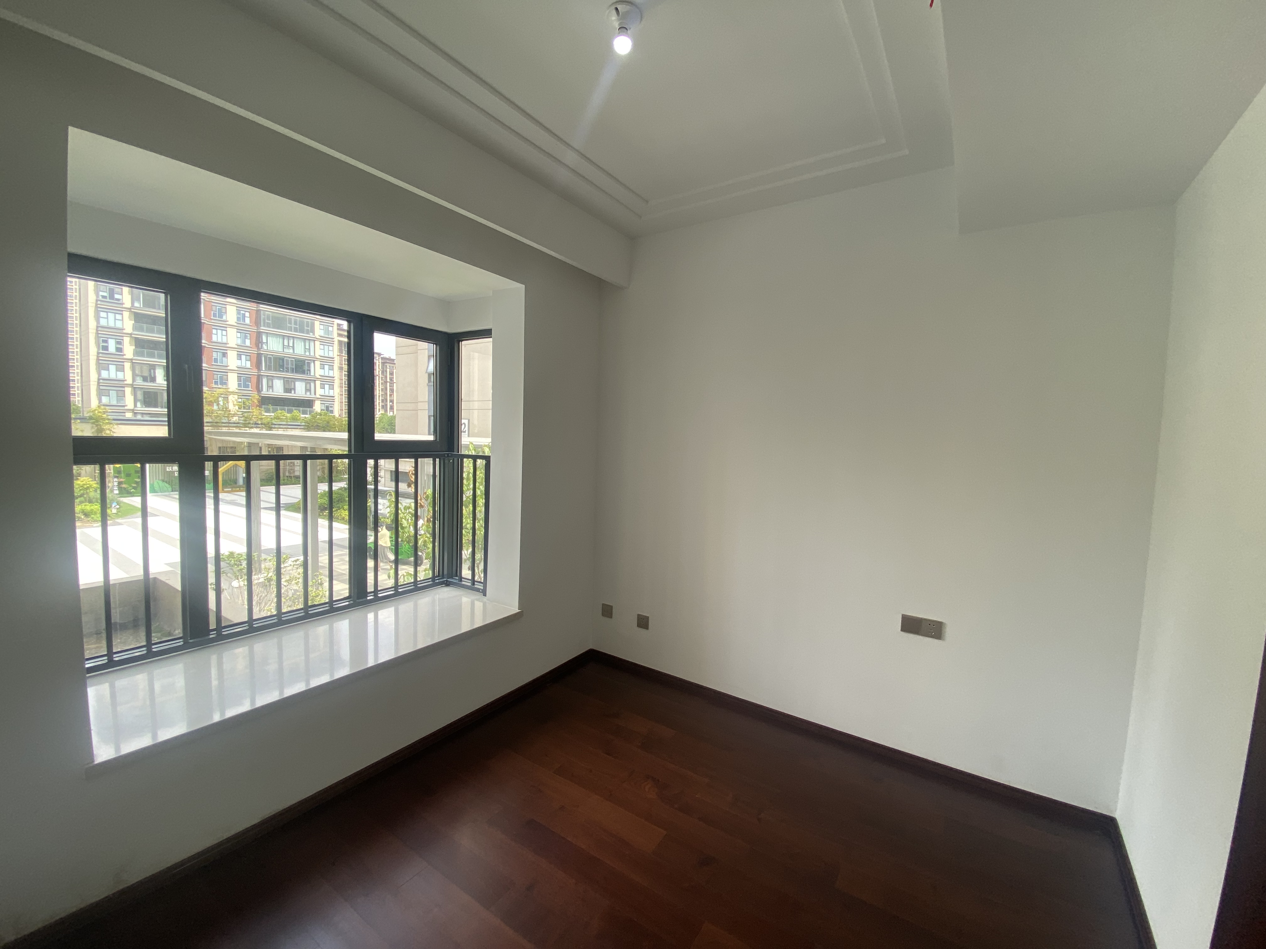 春江阅 3室2厅2卫 143.75m&sup2;