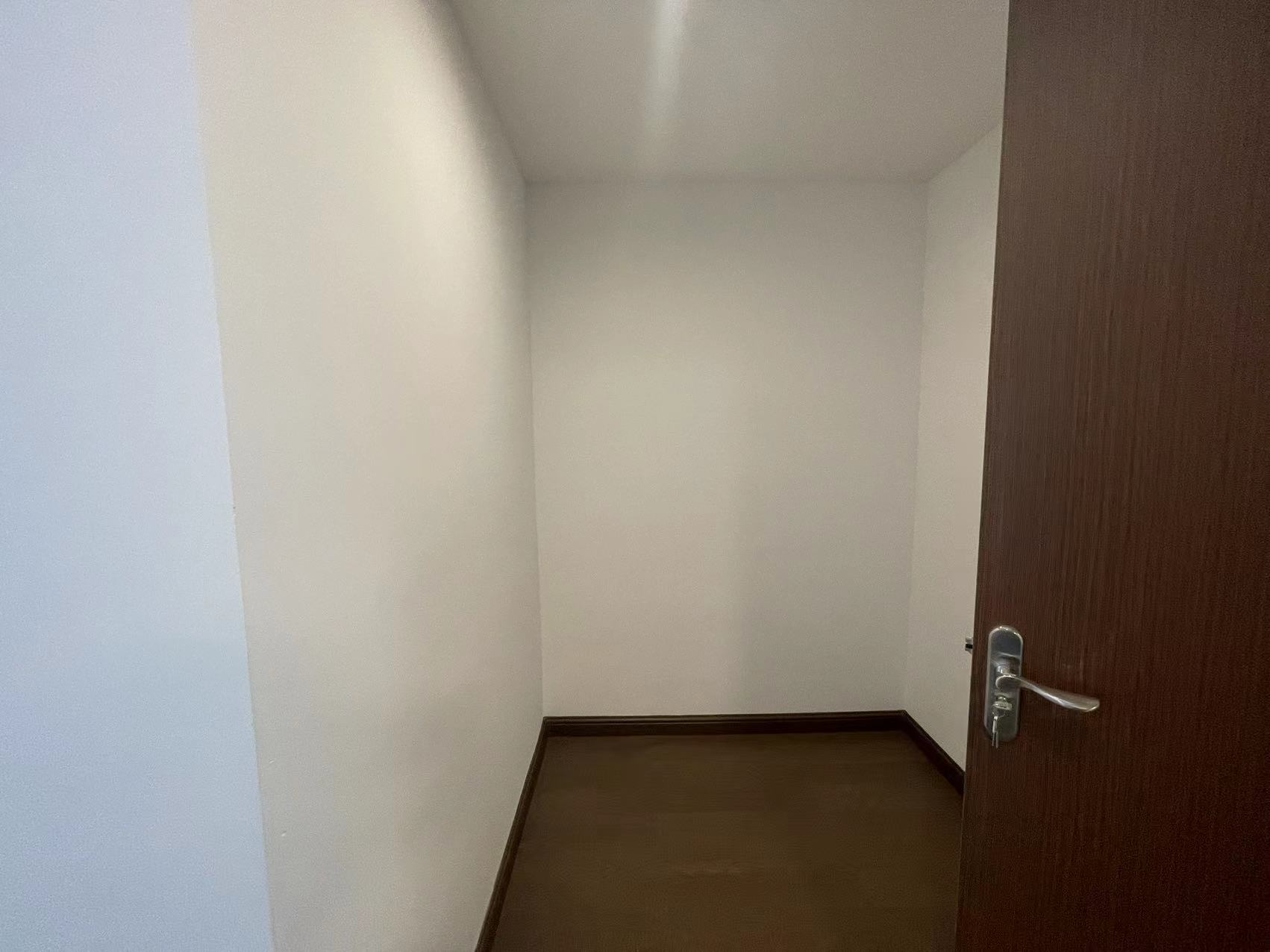华强国际公馆 4室2厅2卫 144m&sup2;