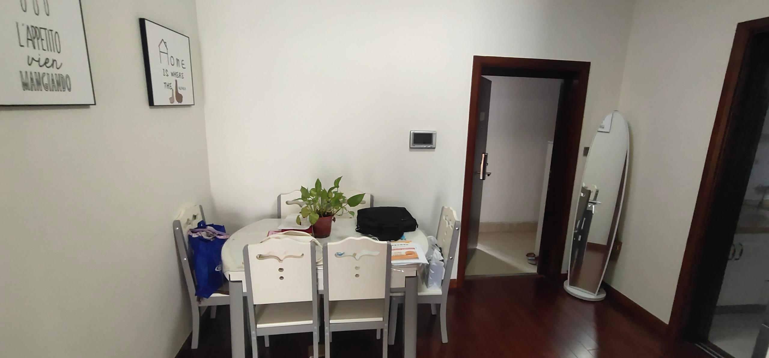桂花小镇 2室2厅1卫 92m&sup2;
