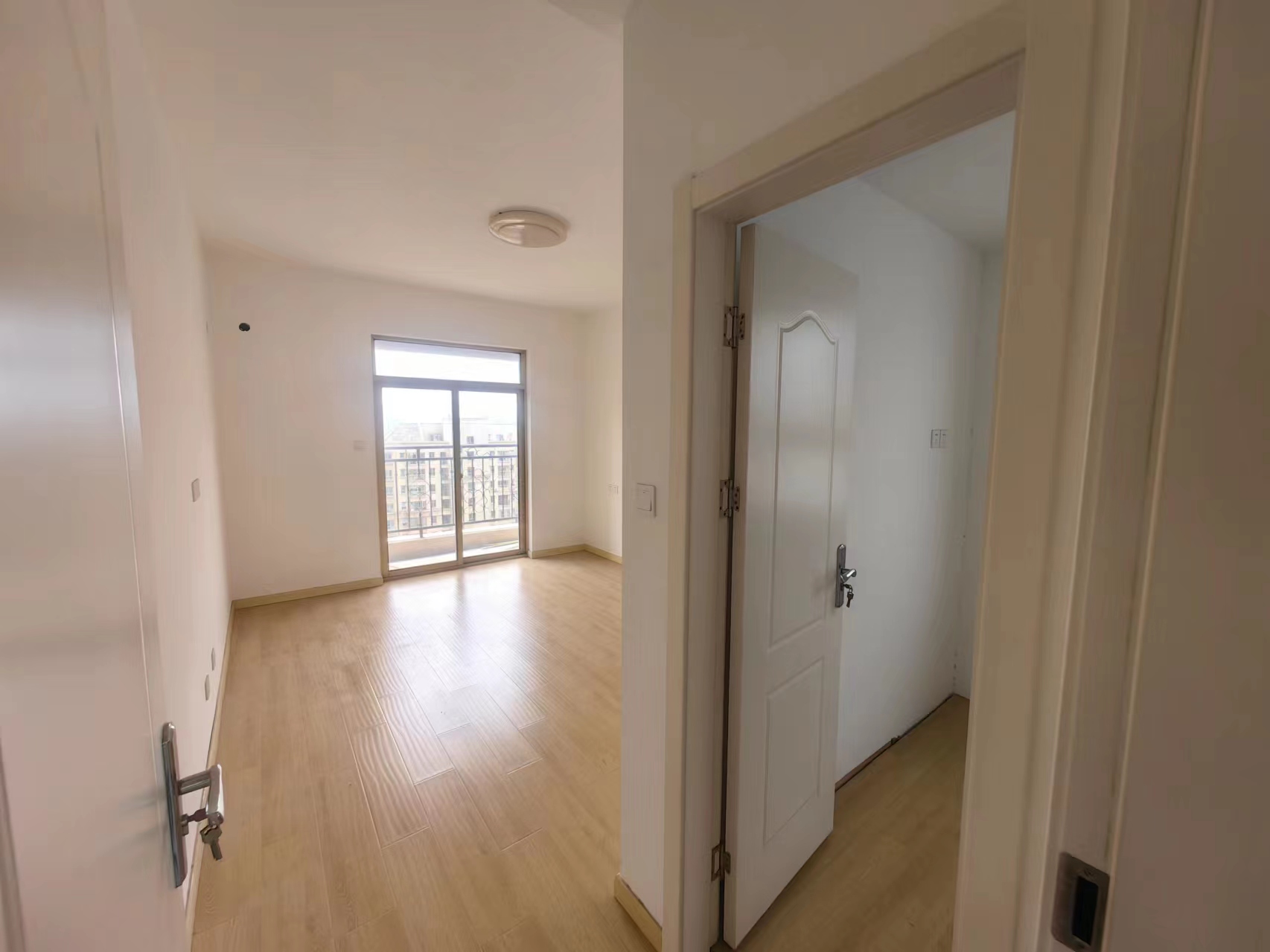 恒盛豪庭 3室2厅1卫 133m&sup2;