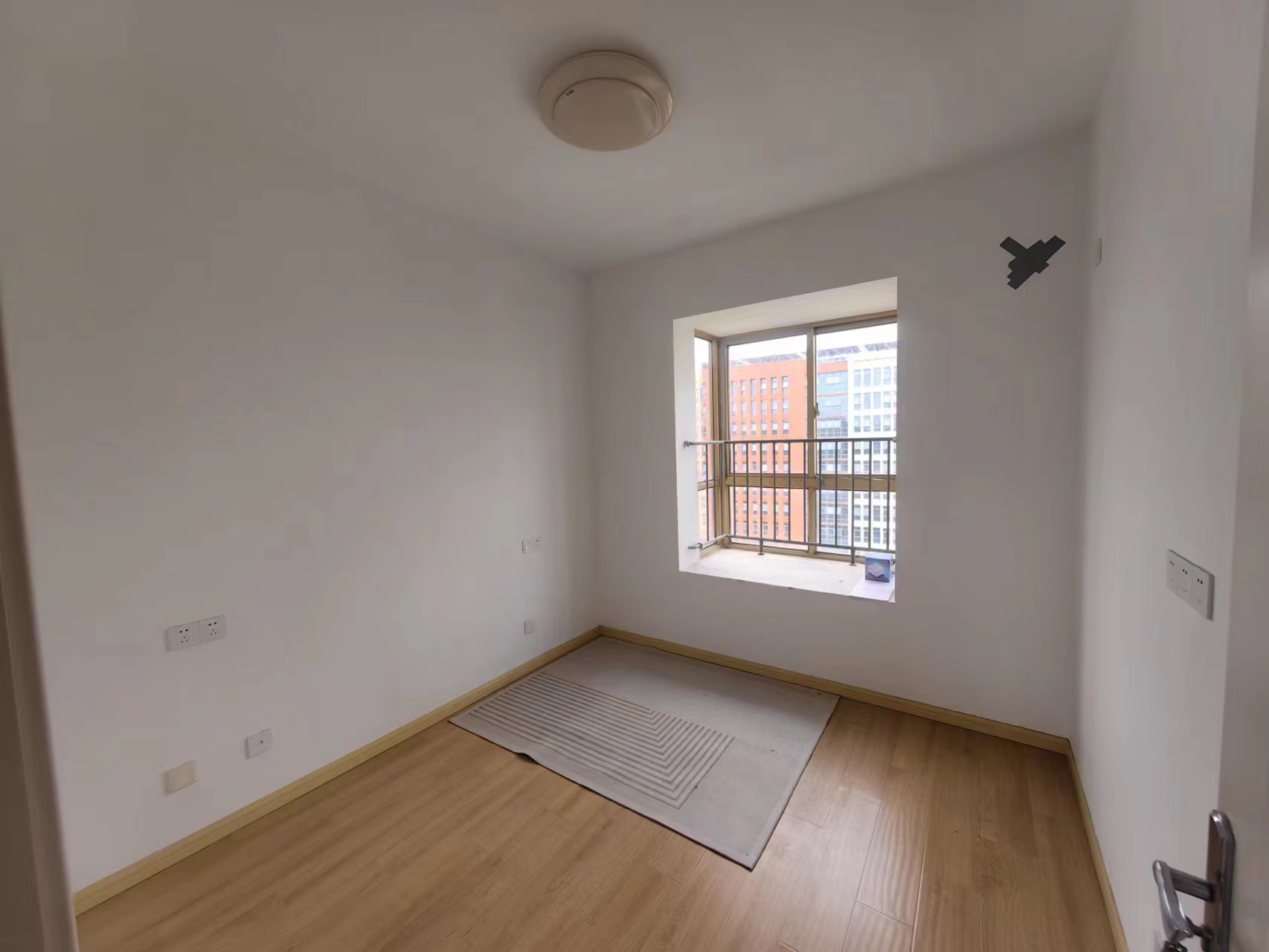 恒盛豪庭 3室2厅1卫 133m&sup2;