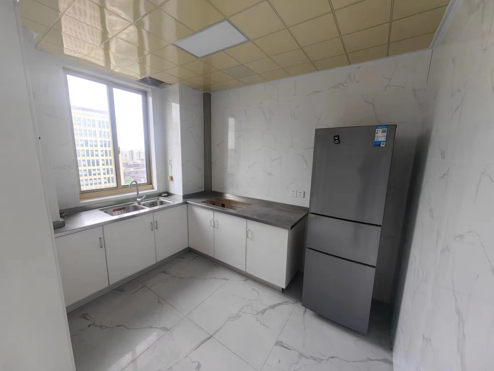 恒盛豪庭 3室2厅1卫 133m&sup2;