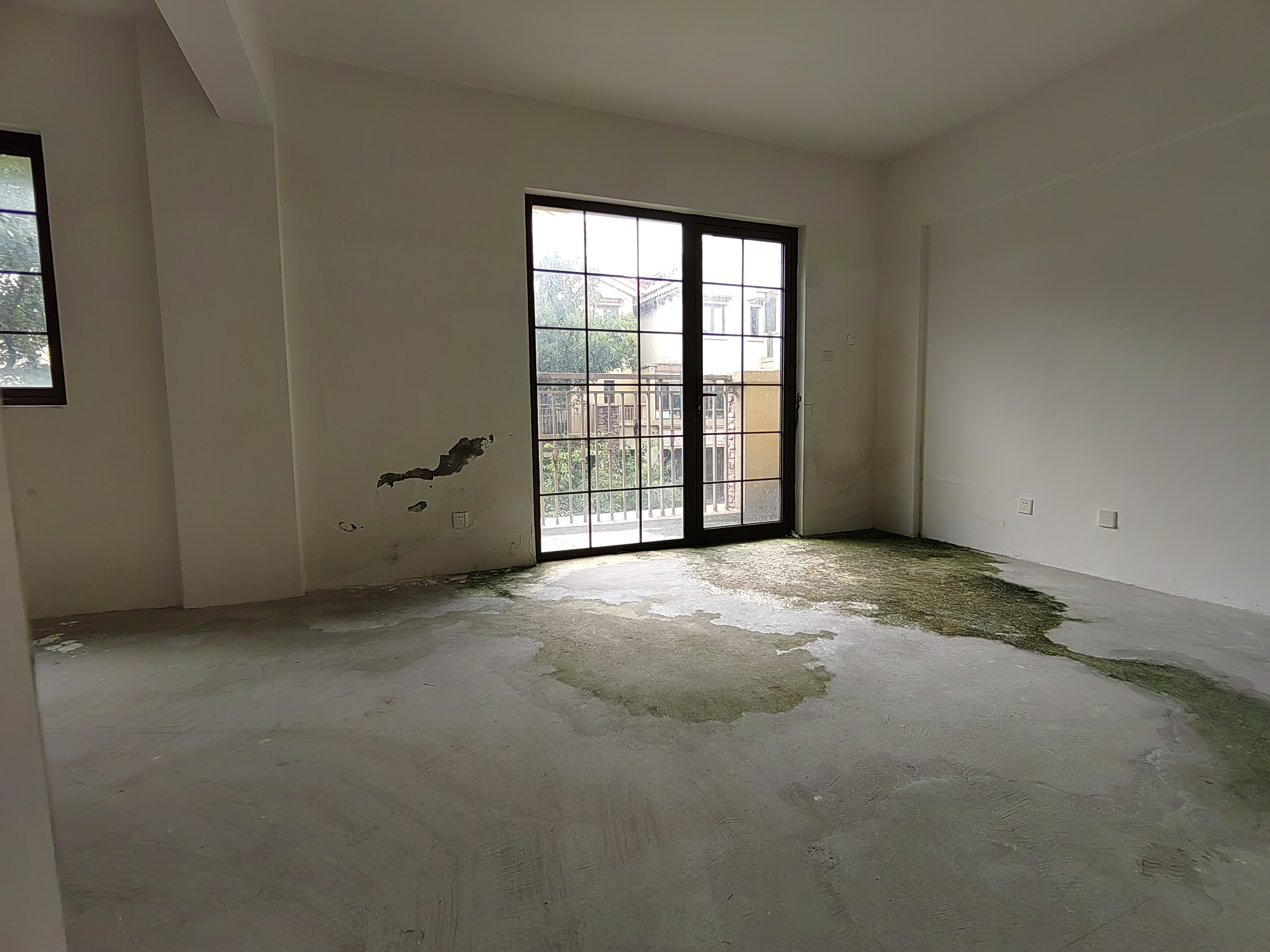 万科有湖（翡翠心湖） 4室2厅3卫 256m&sup2;