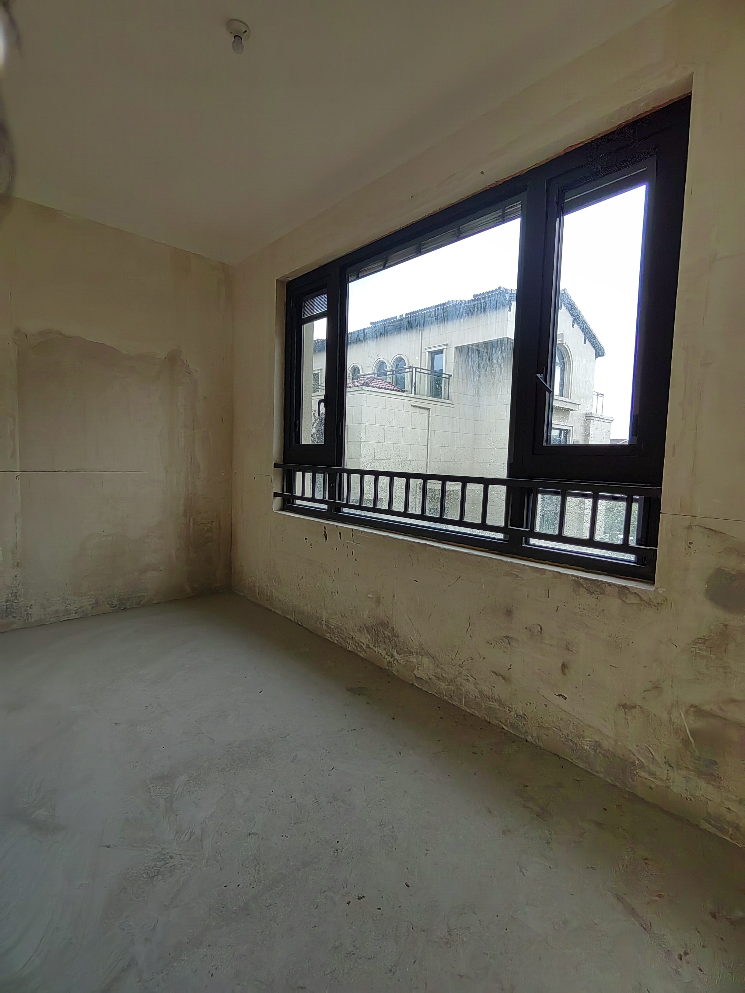 万科有湖（翡翠心湖） 4室2厅2卫 300.00m&sup2;