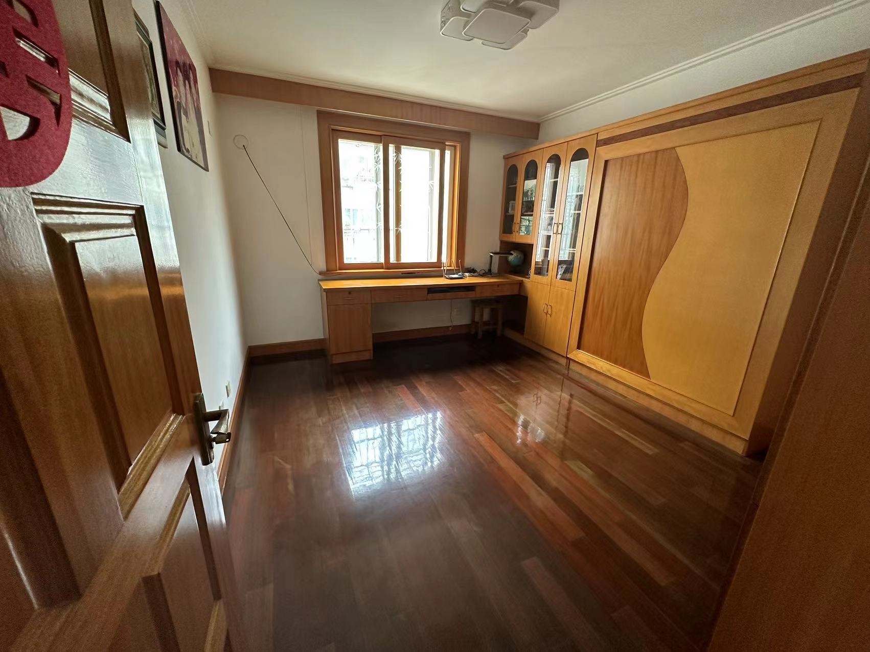 城南小苑 3室2厅2卫 151m&sup2;