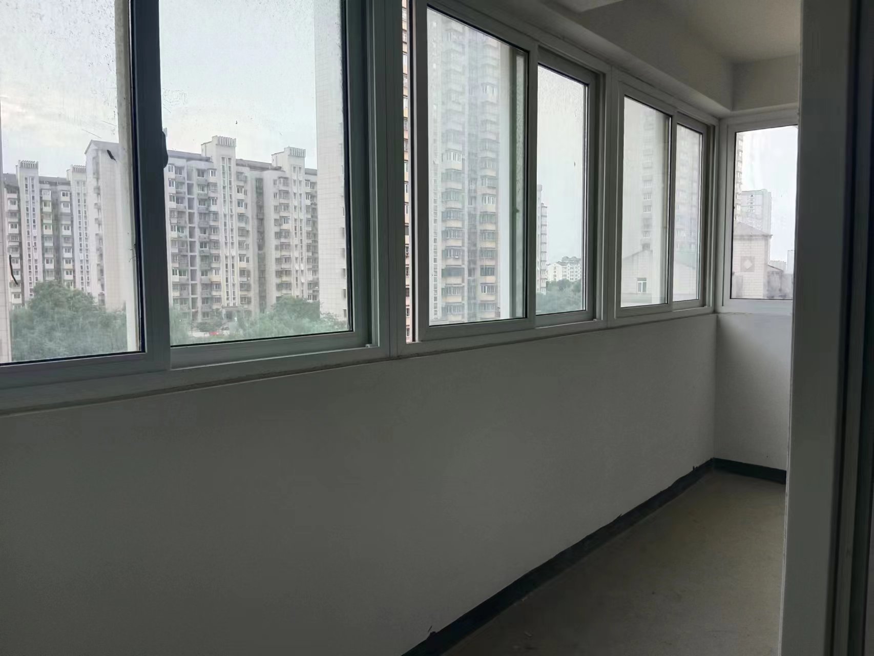 天香苑 3室2厅1卫 110m&sup2;
