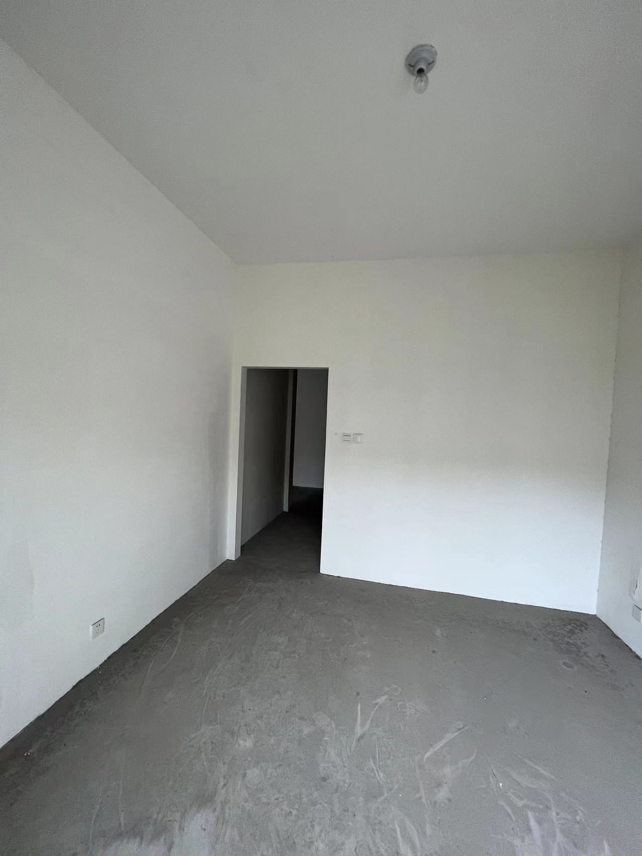 军山花园 4室2厅2卫 300m&sup2;