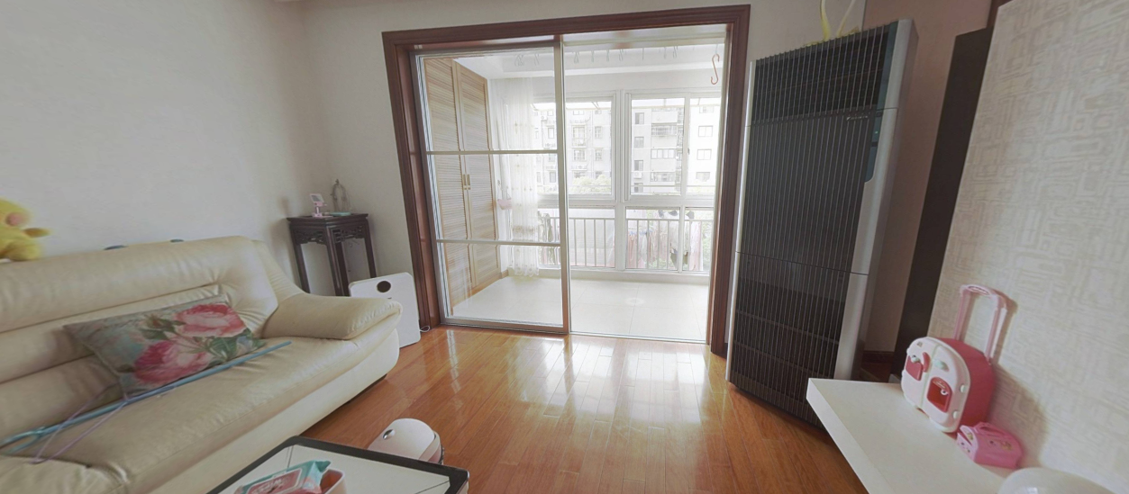 尚德城邦 3室2厅2卫 135m²