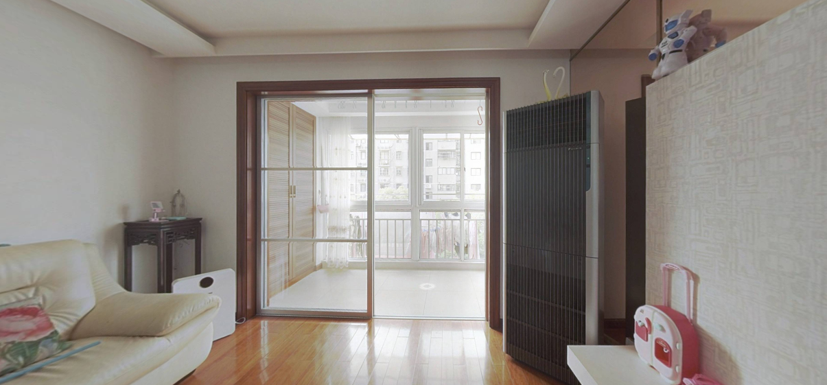尚德城邦 3室2厅2卫 135m&sup2;