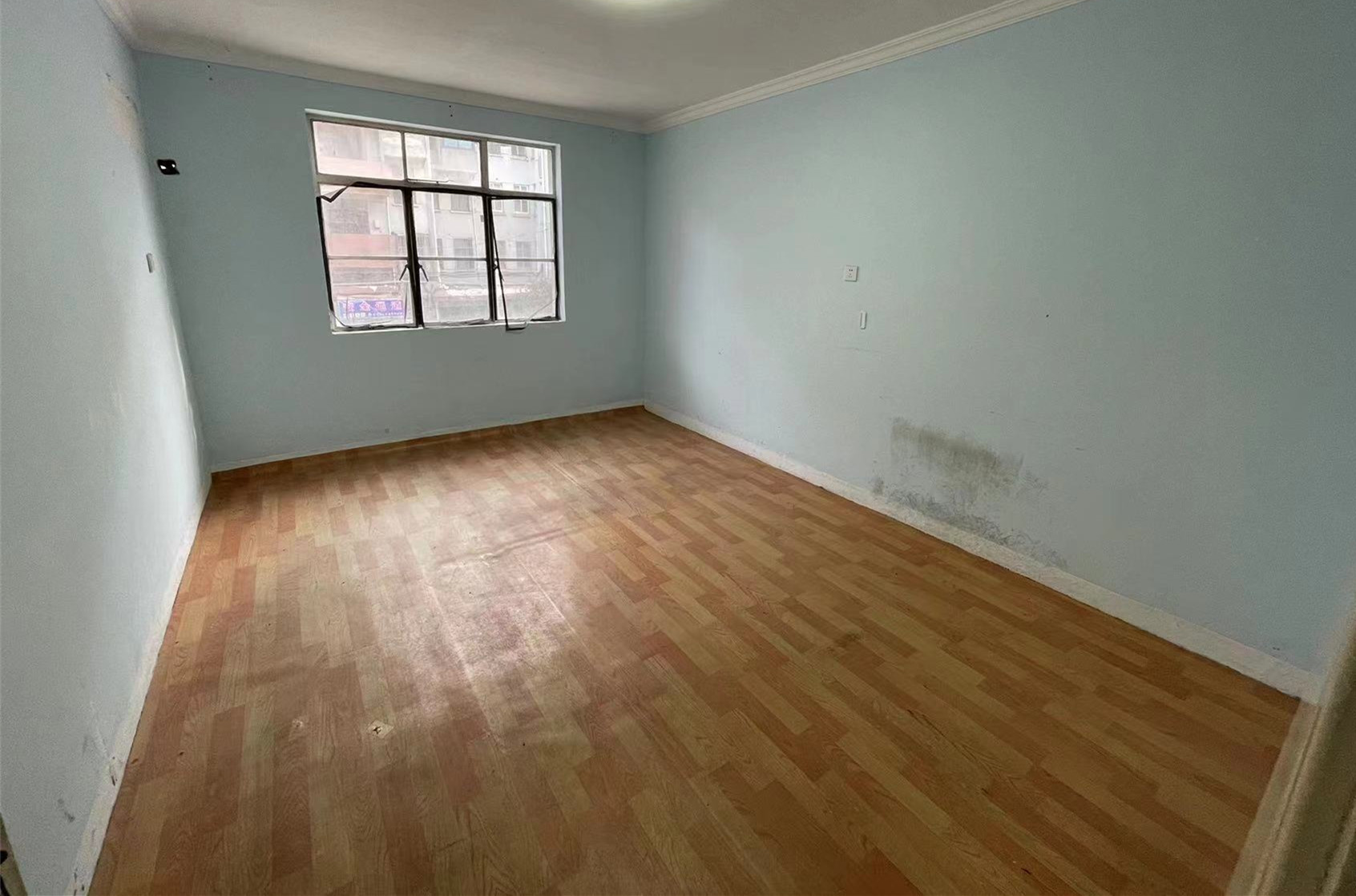 南川园新村 2室1厅1卫 65m&sup2;