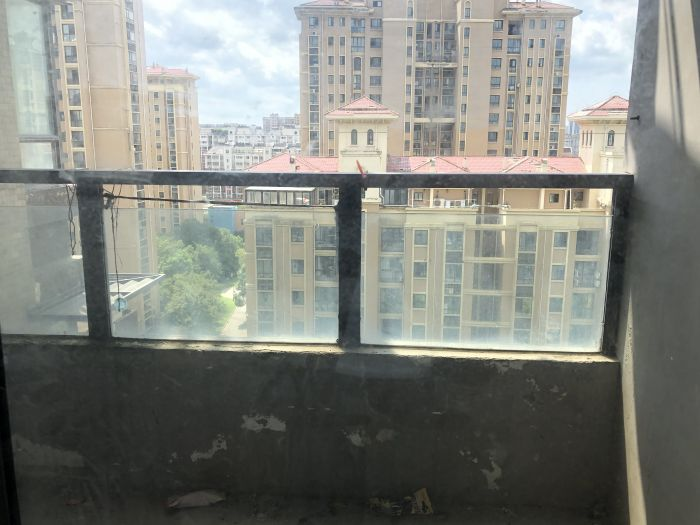 万通城 3室2厅1卫 98m&sup2;