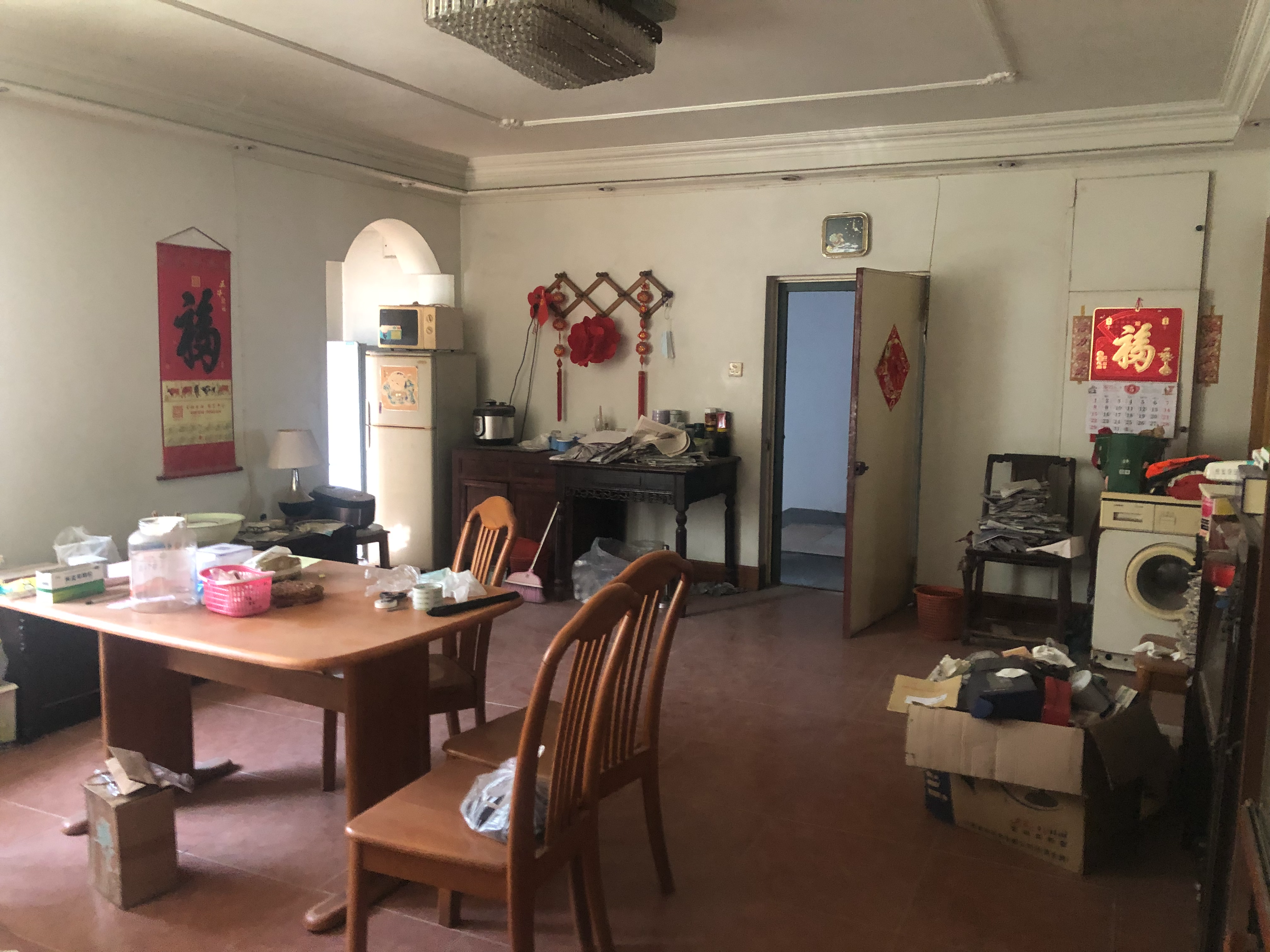 银花苑 3室2厅1卫 137m&sup2;
