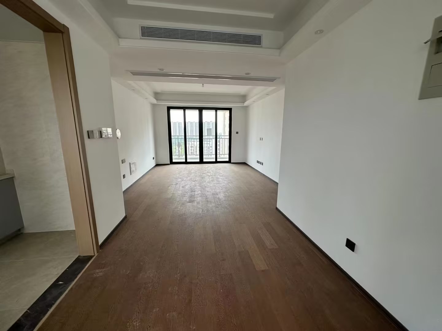 春风南岸西园 4室2厅2卫 140m&sup2;