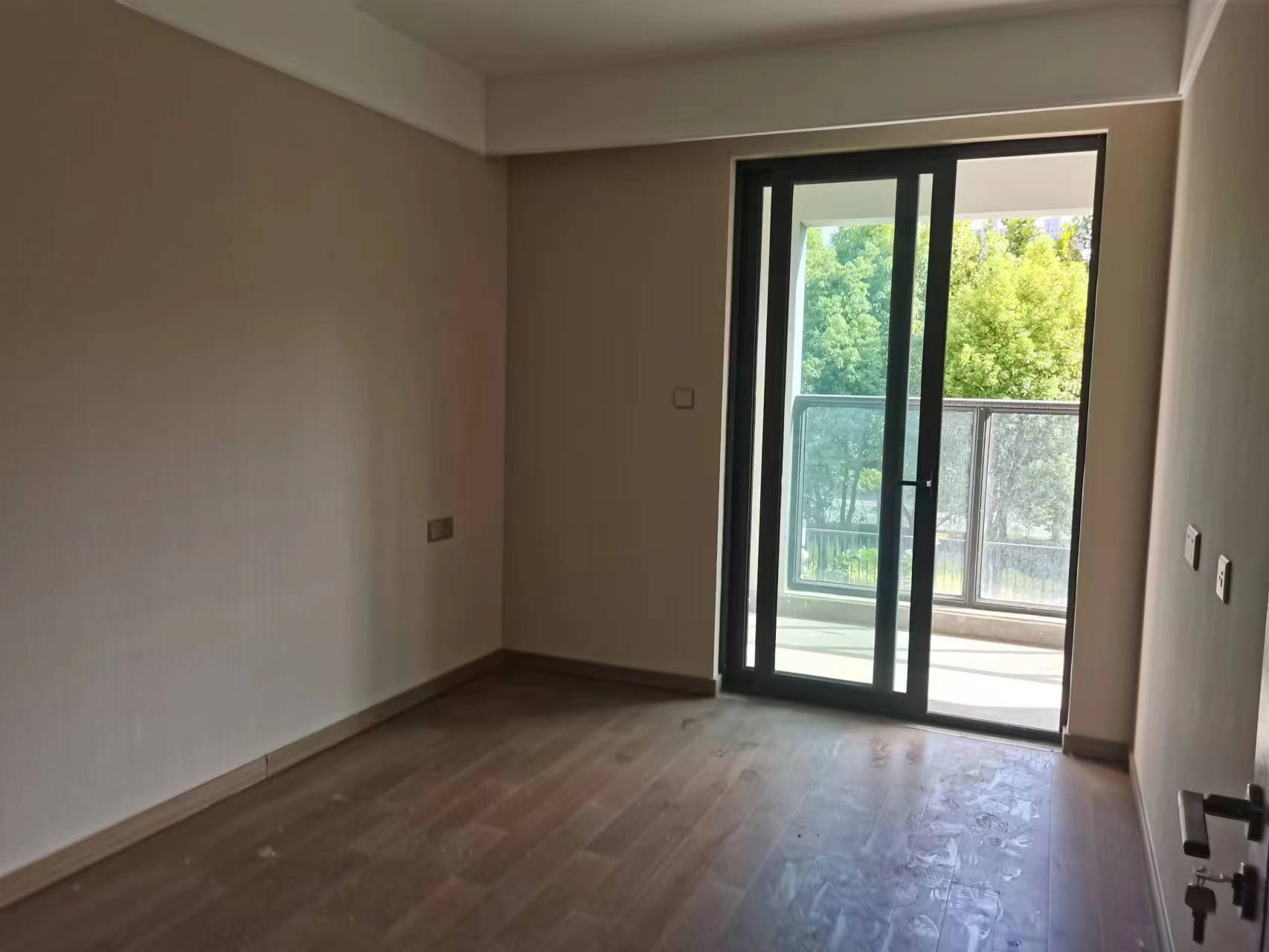 中海翠湖溪岸 3室2厅2卫 125m&sup2;