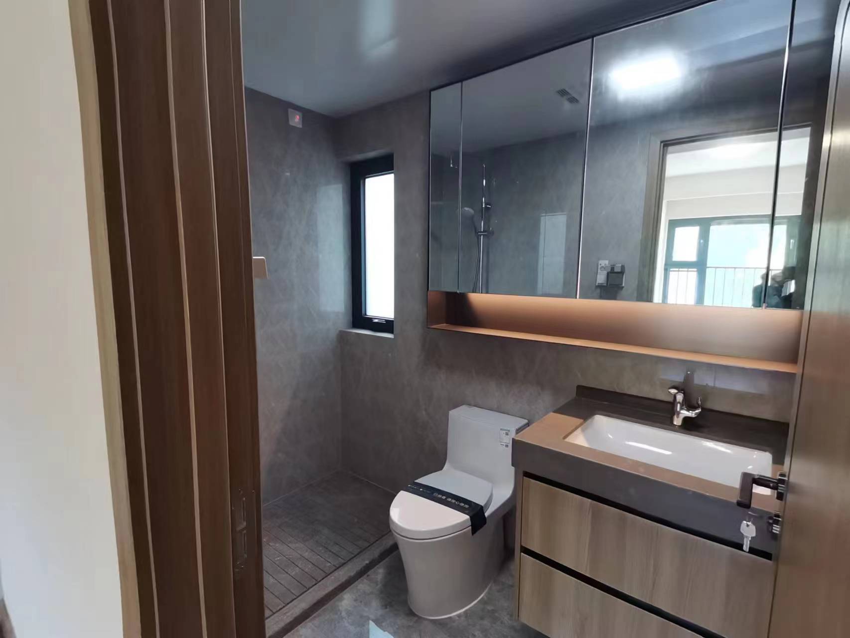 中海翠湖溪岸 3室2厅2卫 125m&sup2;