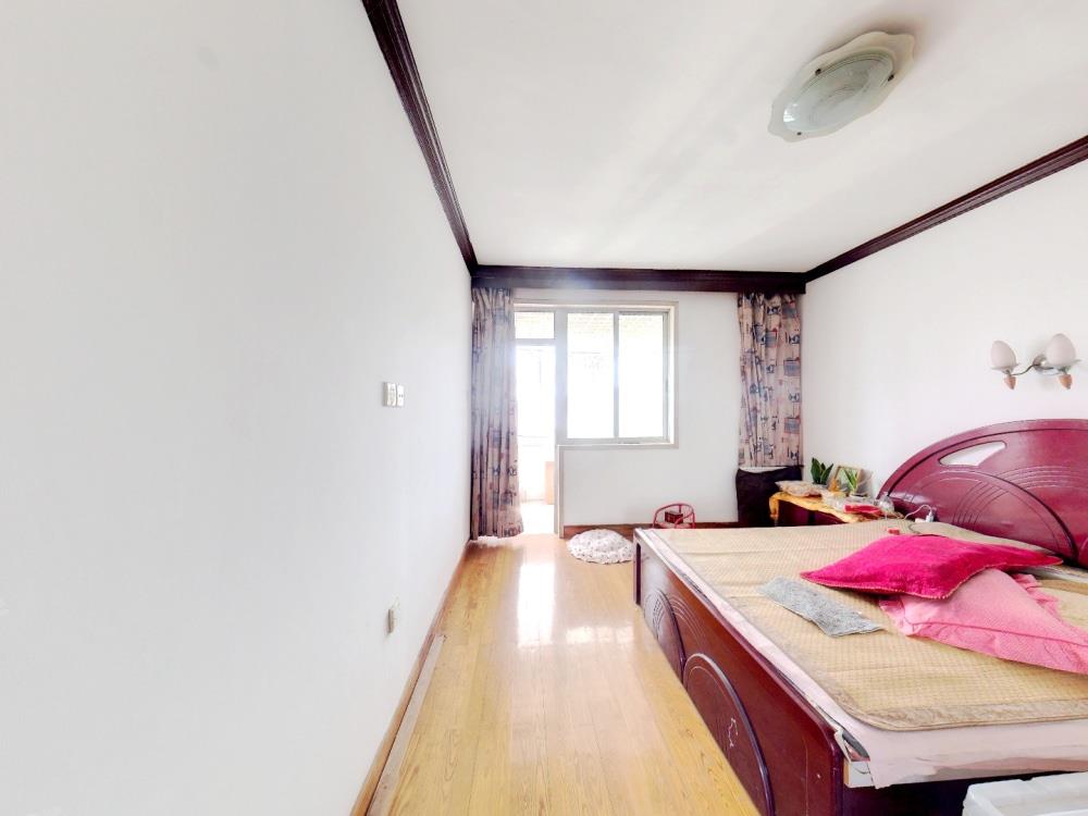 人民中路152号小区 3室1厅1卫 107.64m&sup2;