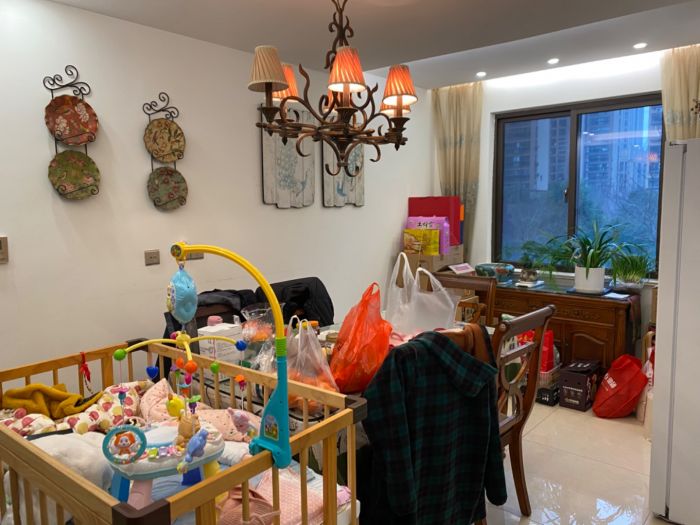 华强城 3室2厅2卫 127m²