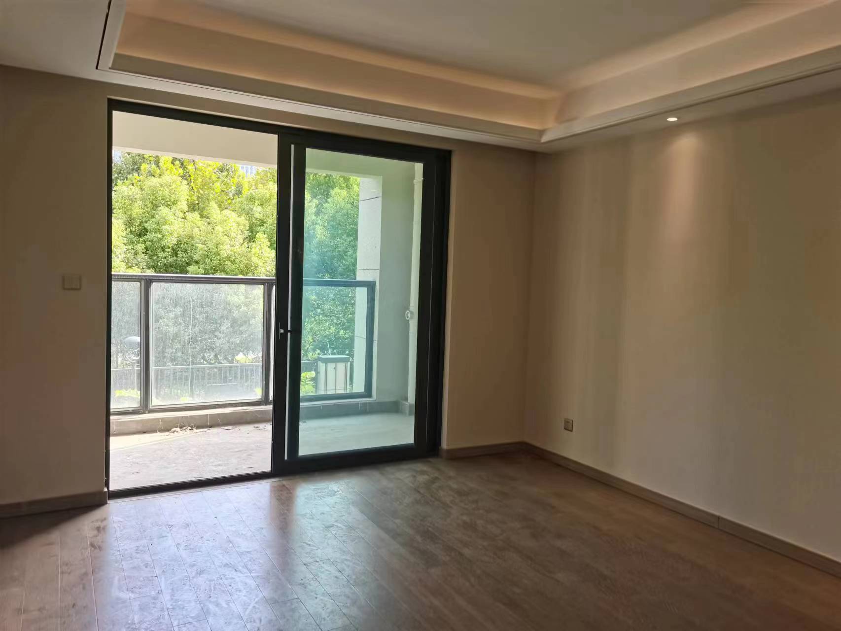 中海翠湖溪岸 3室2厅2卫 125m&sup2;