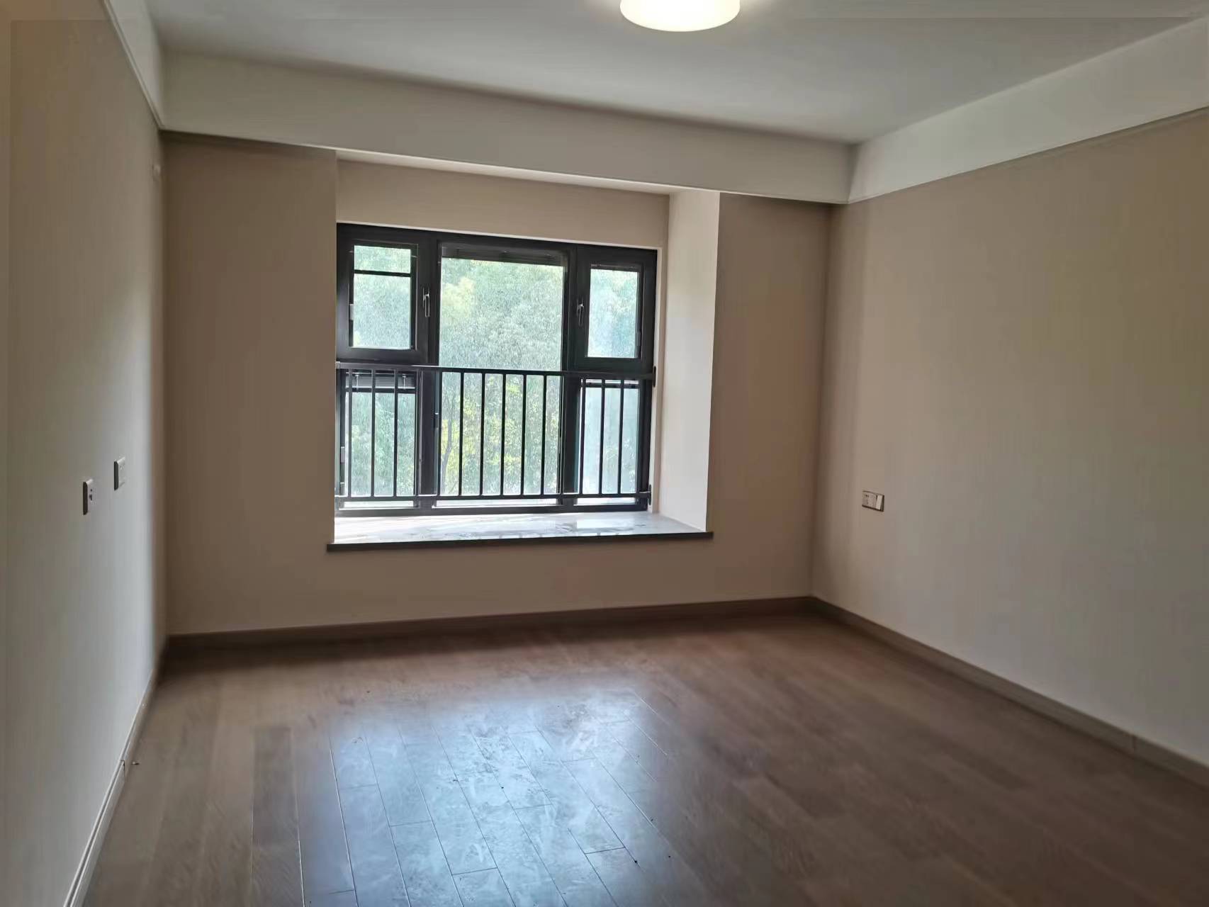 中海翠湖溪岸 3室2厅2卫 125m&sup2;