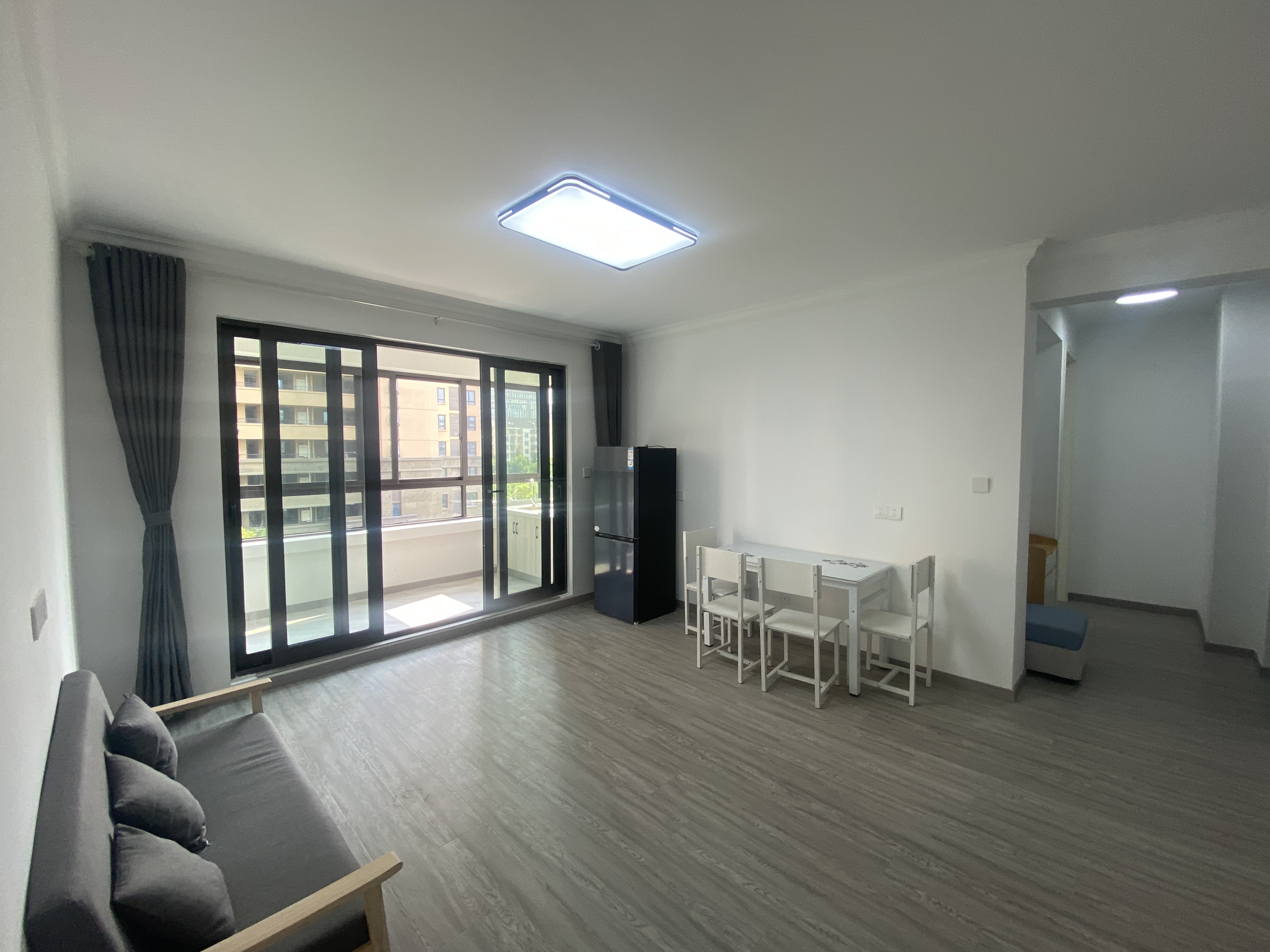 保利香槟国际 4室2厅2卫 128.00m²
