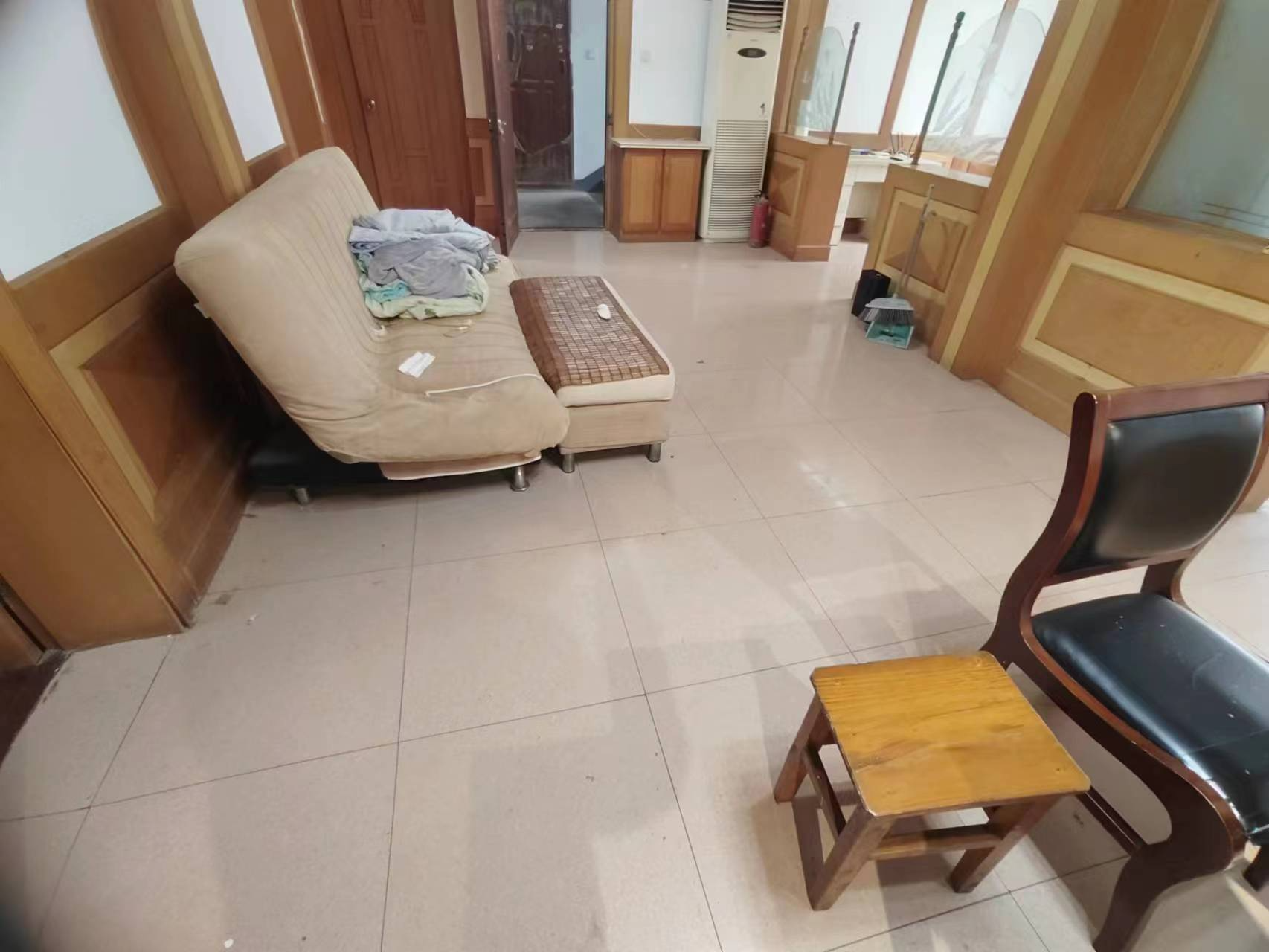 濠西园 3室2厅1卫 120m&sup2;