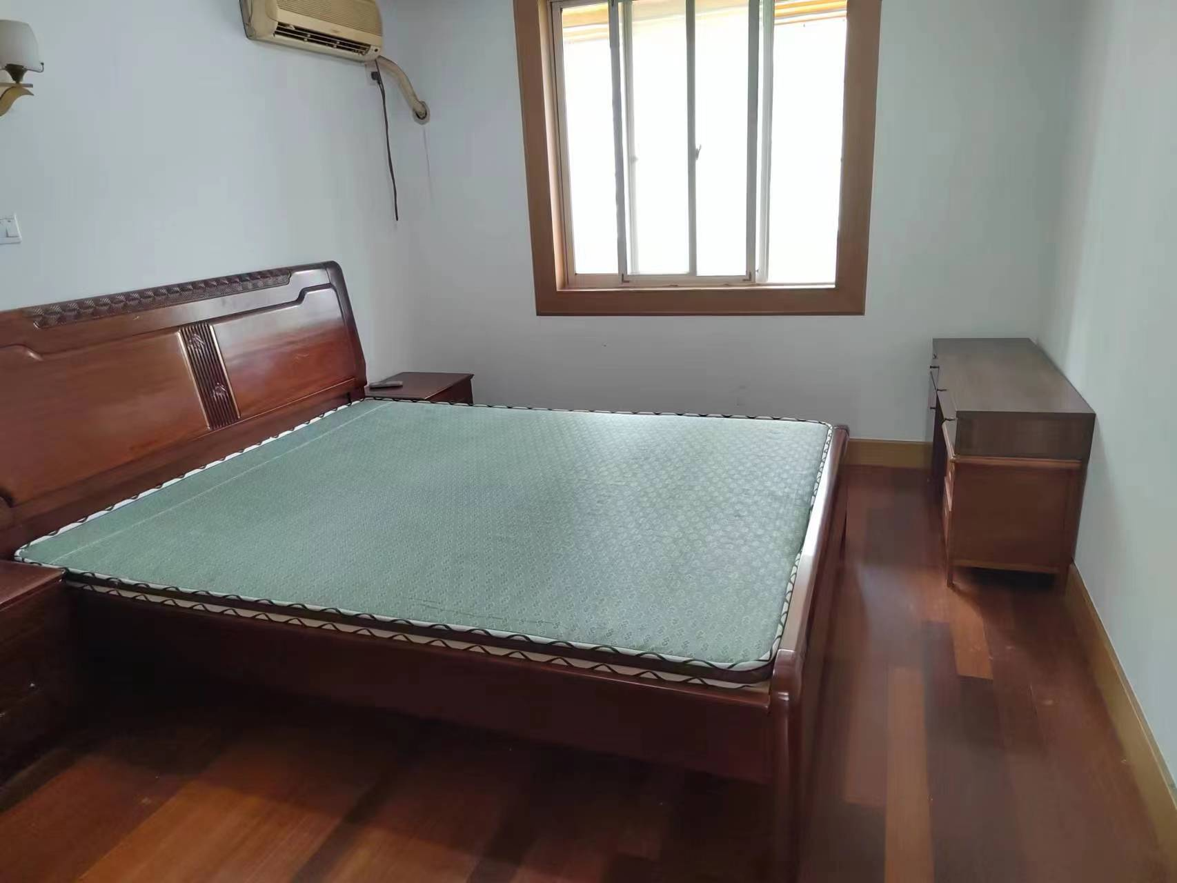 濠西园 3室2厅1卫 120m&sup2;