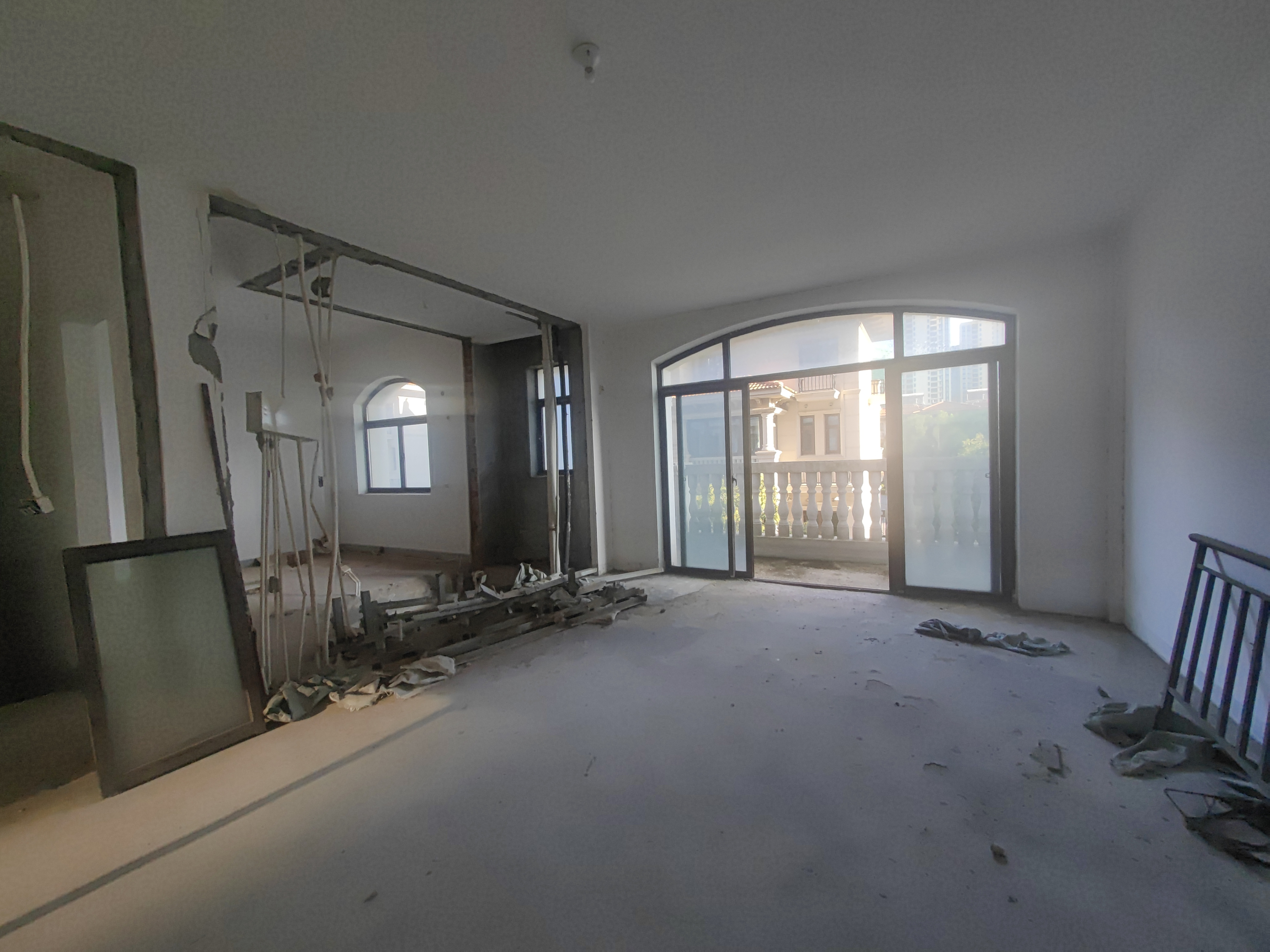 碧桂园(南通经济技术开发区) 5室2厅3卫 245m&sup2;