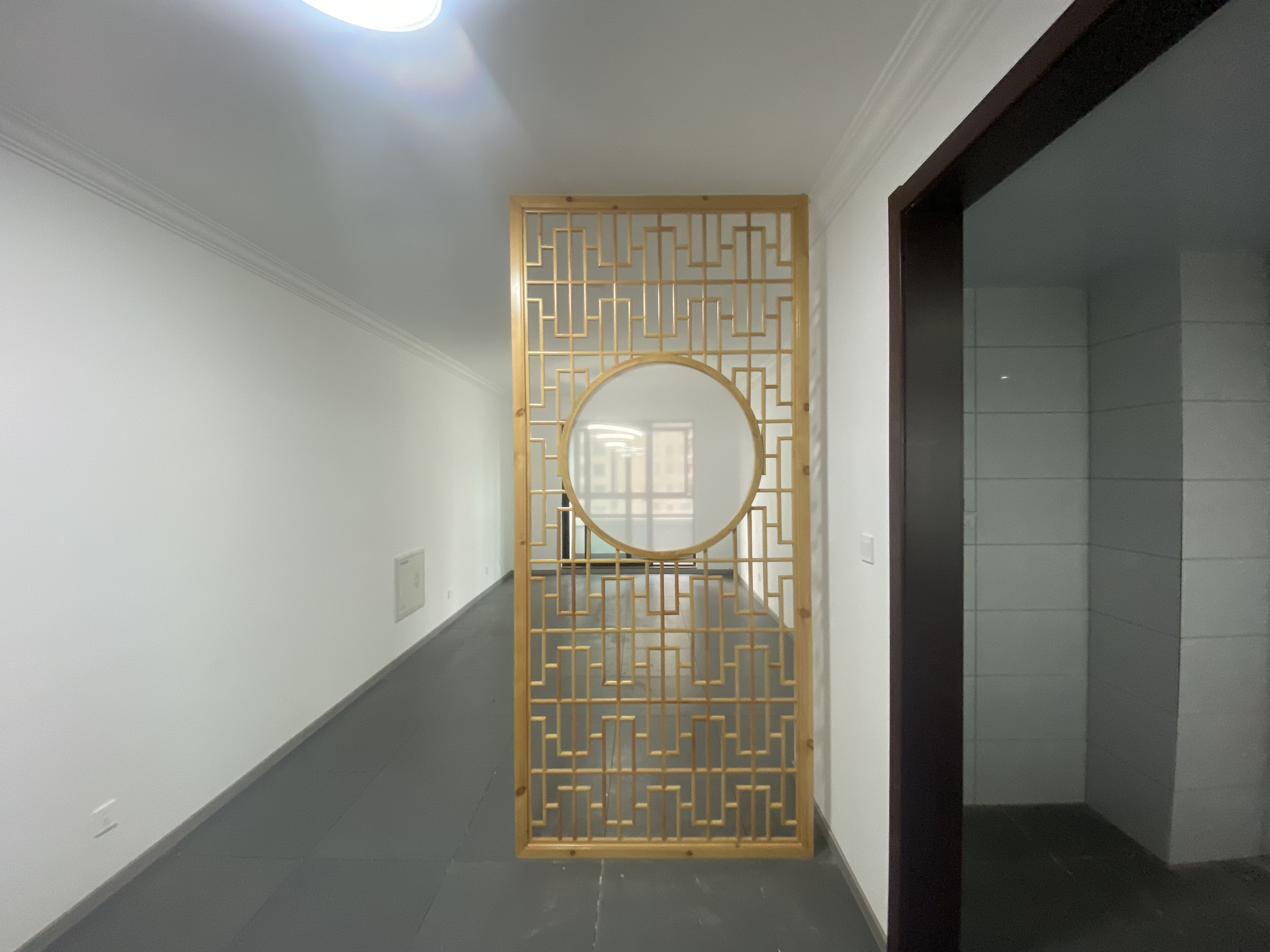 保利香槟国际 2室2厅2卫 101.00m²