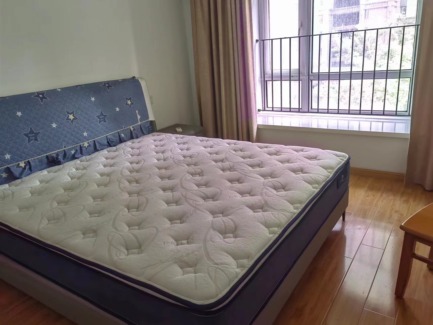中海碧林湾 3室2厅1卫 95m&sup2;
