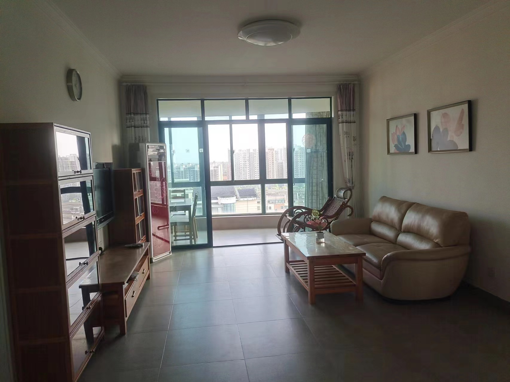 江海皇都私家花园 3室2厅2卫 150m&sup2;