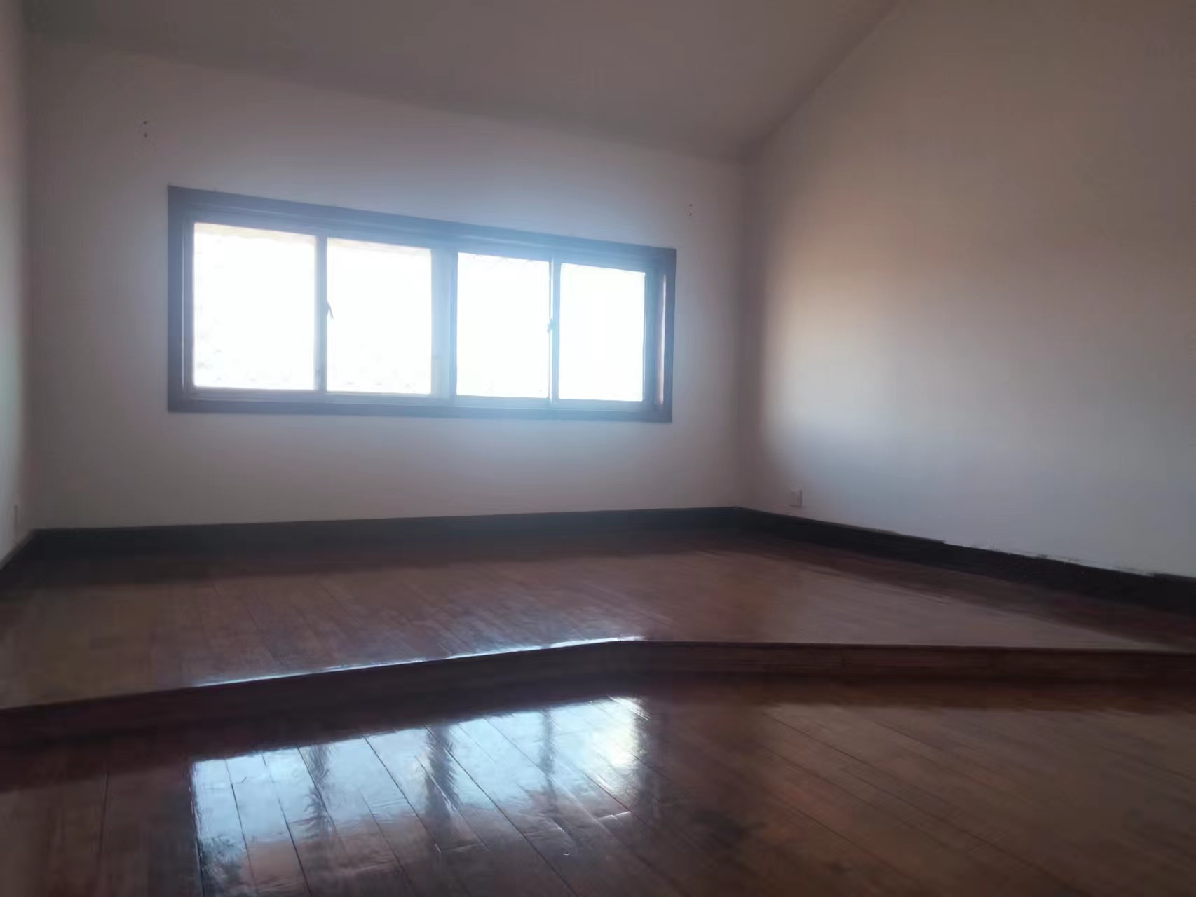 文峰北苑北区 5室2厅2卫 127.00m&sup2;