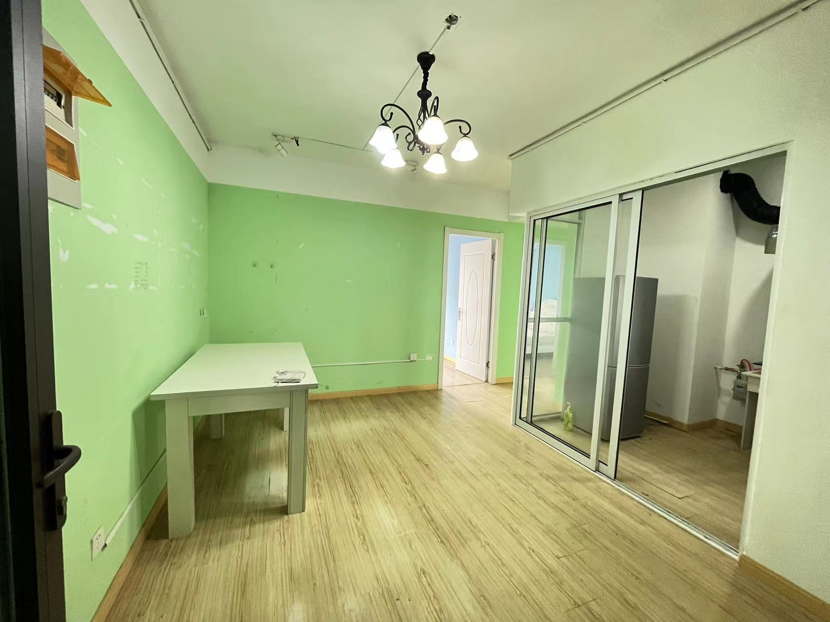 华强城 2室1厅1卫 106.68m²