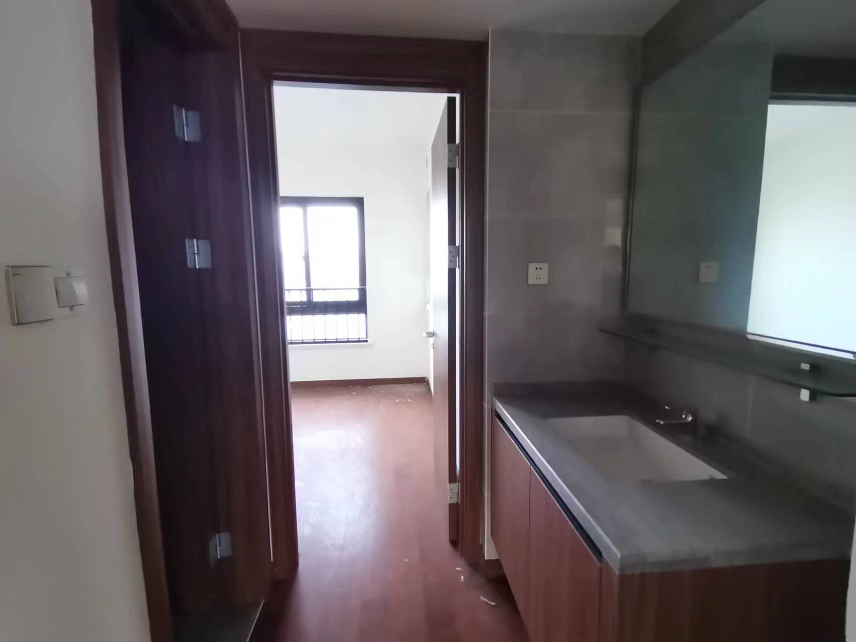 中南万科大都会 3室2厅2卫 131.29m&sup2;