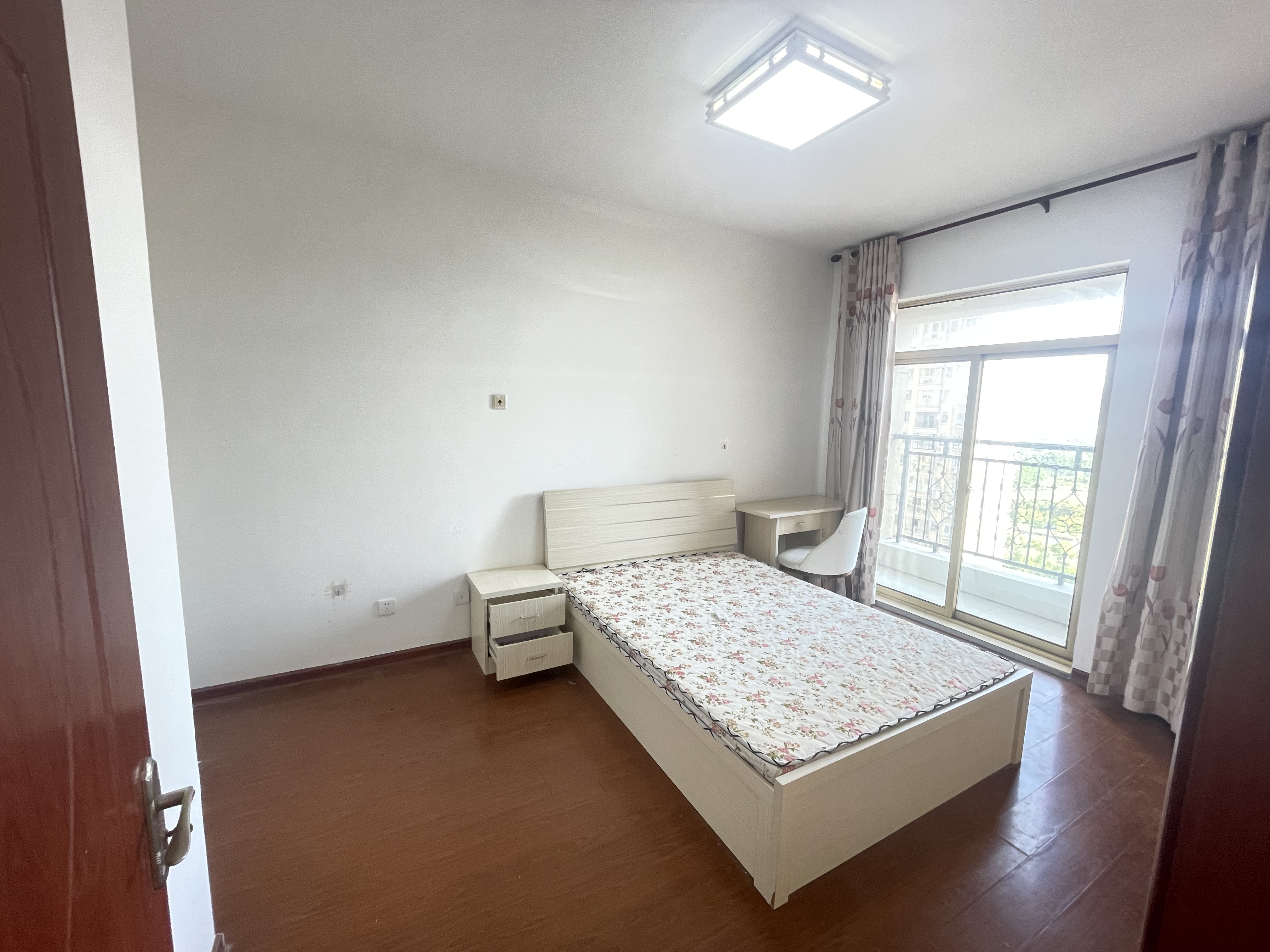 恒盛豪庭 2室2厅1卫 95.00m&sup2;