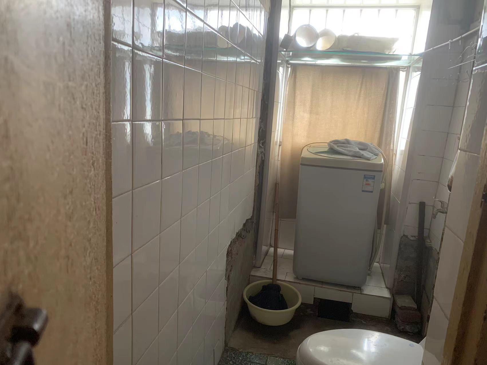 虹桥新村(朝霞路) 2室1厅1卫 63m&sup2;
