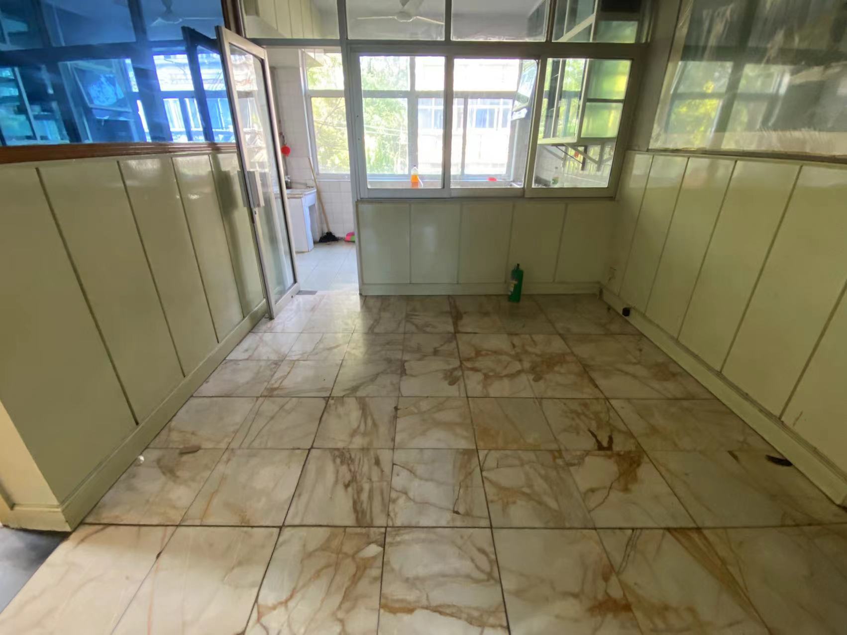 南山新村 2室2厅2卫 90.00m&sup2;