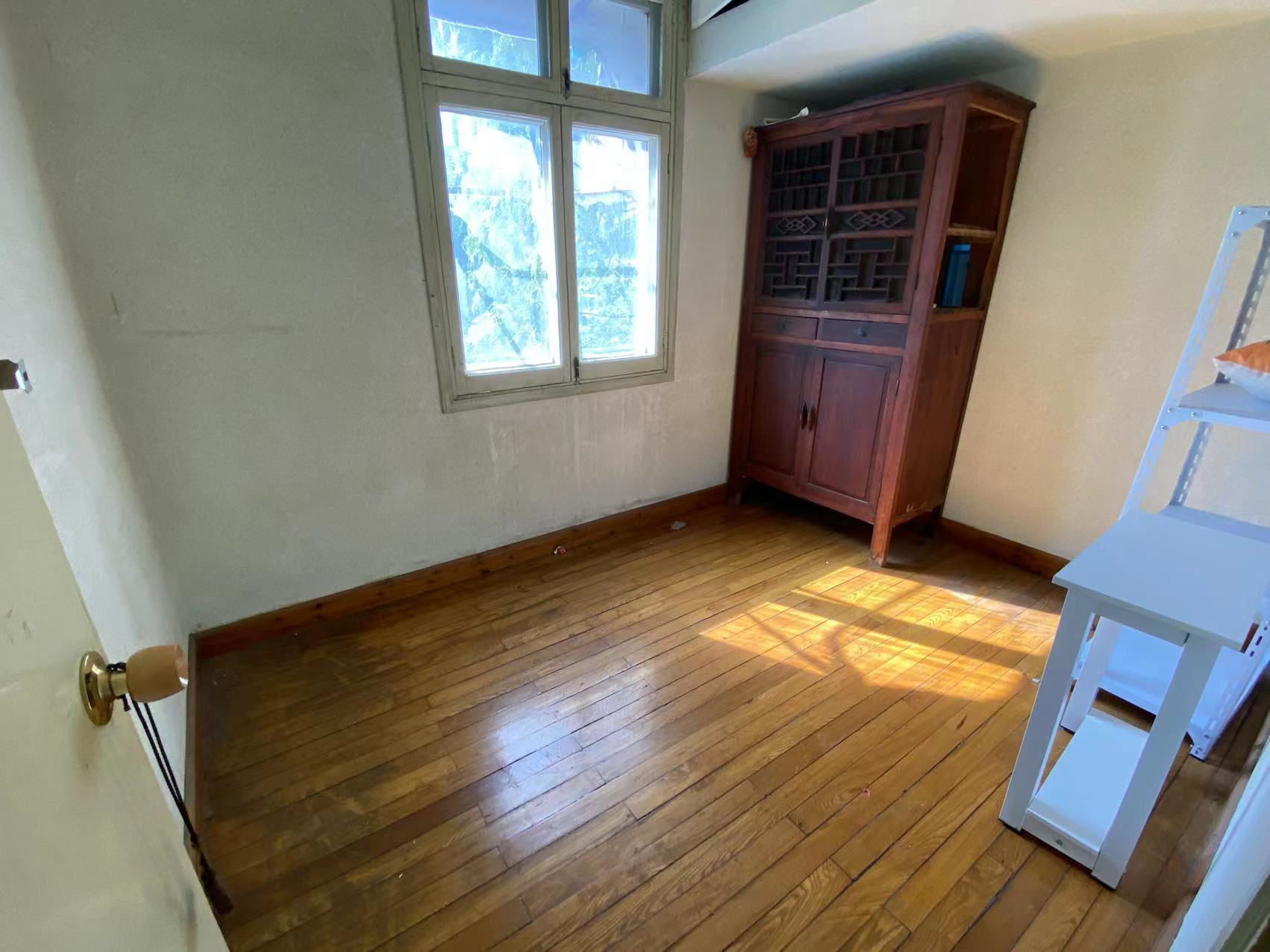 南山新村 2室2厅2卫 90.00m&sup2;