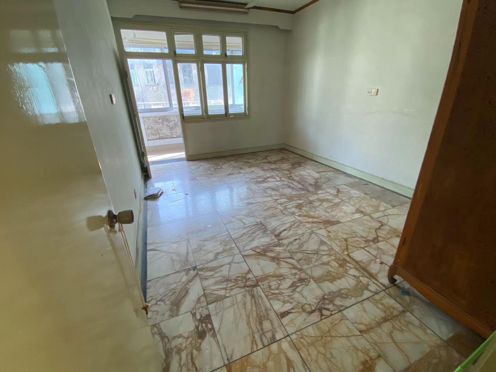 南山新村 2室2厅2卫 90.00m&sup2;
