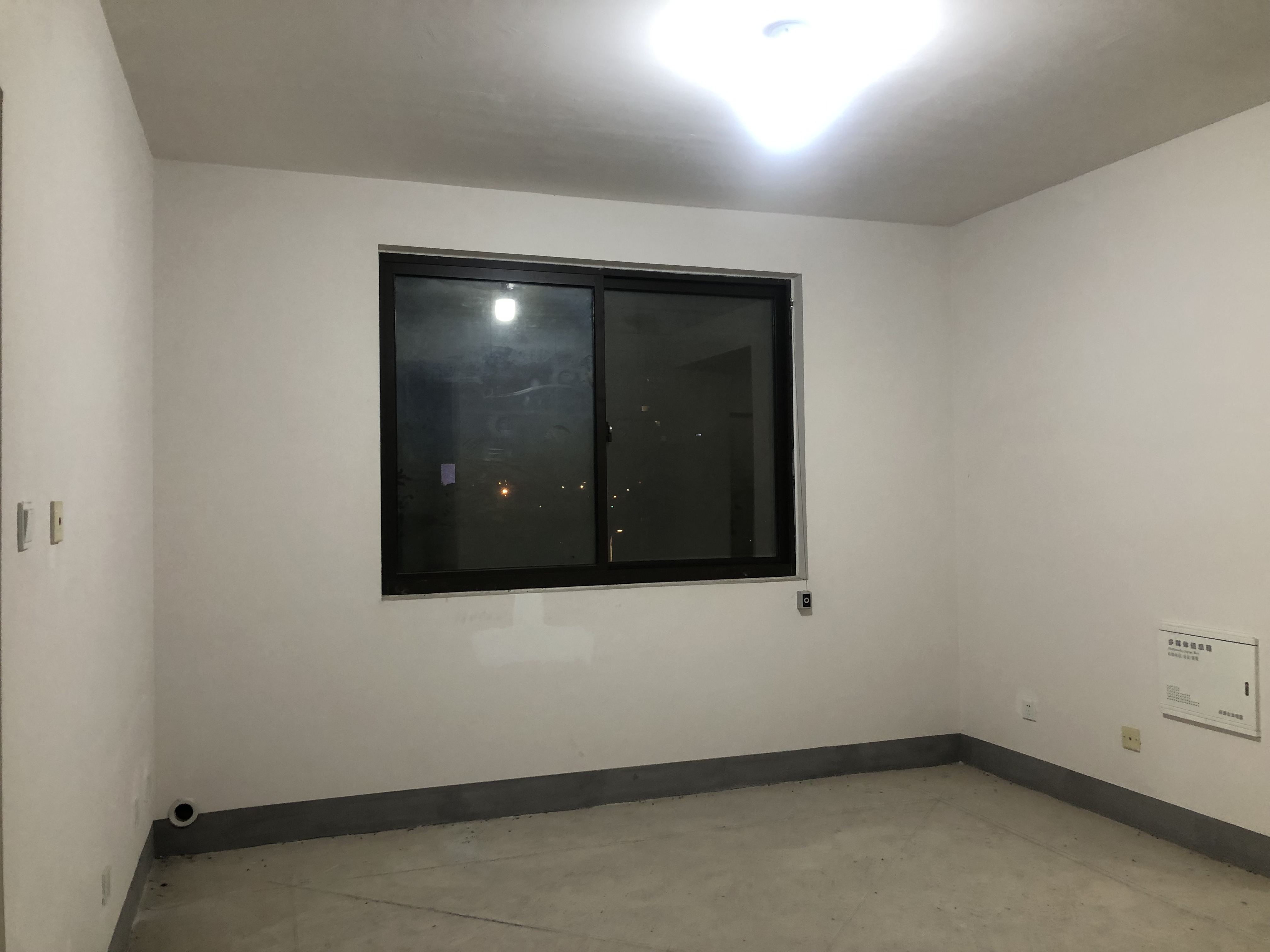 兴石花园 2室2厅1卫 80m&sup2;