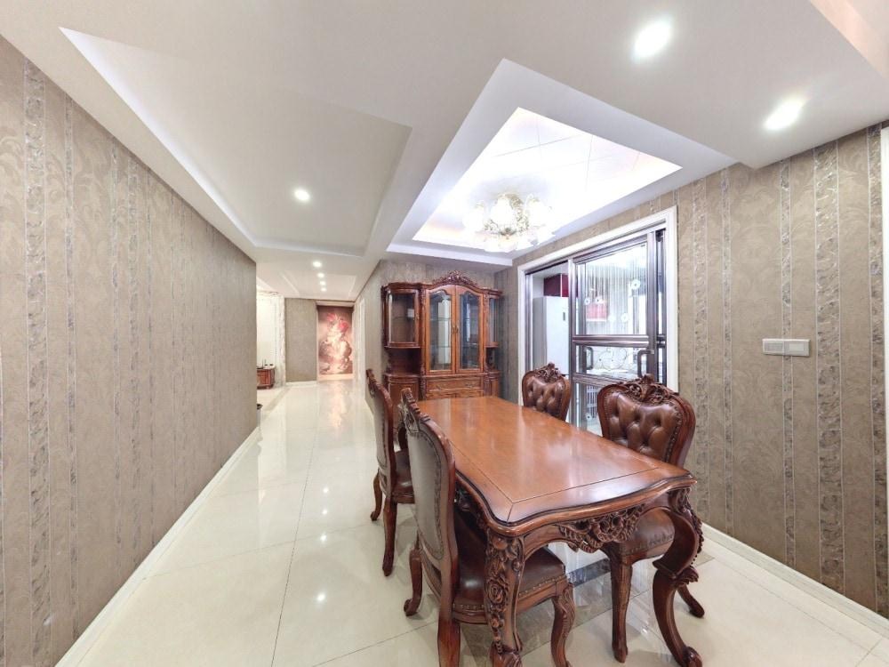 华强城 3室2厅1卫 127.00m&sup2;