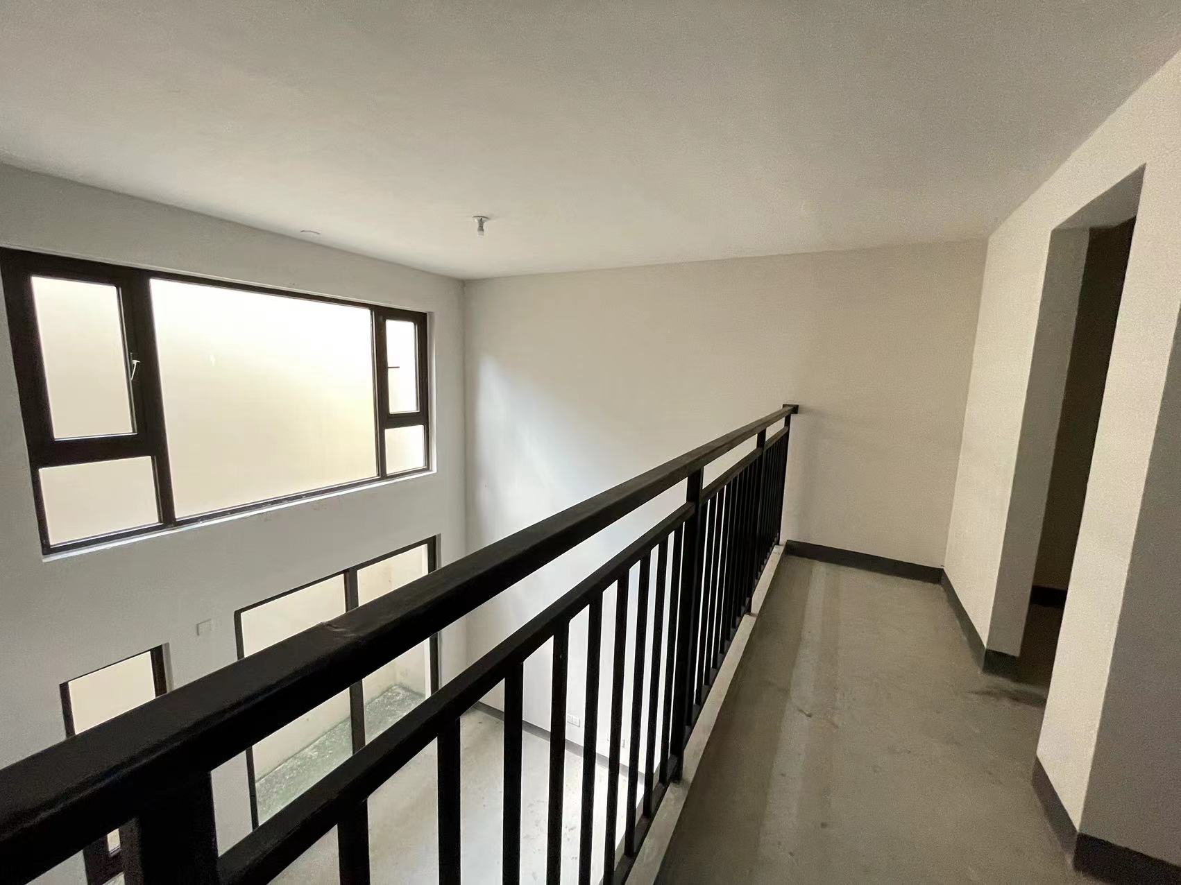 春风南岸西园 5室2厅4卫 138m&sup2;