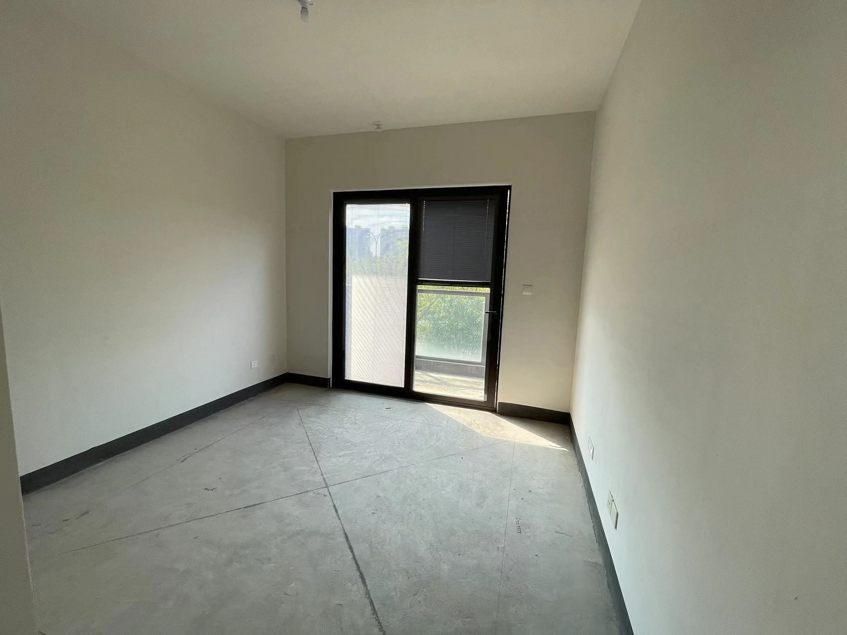 春风南岸西园 5室2厅4卫 138m&sup2;