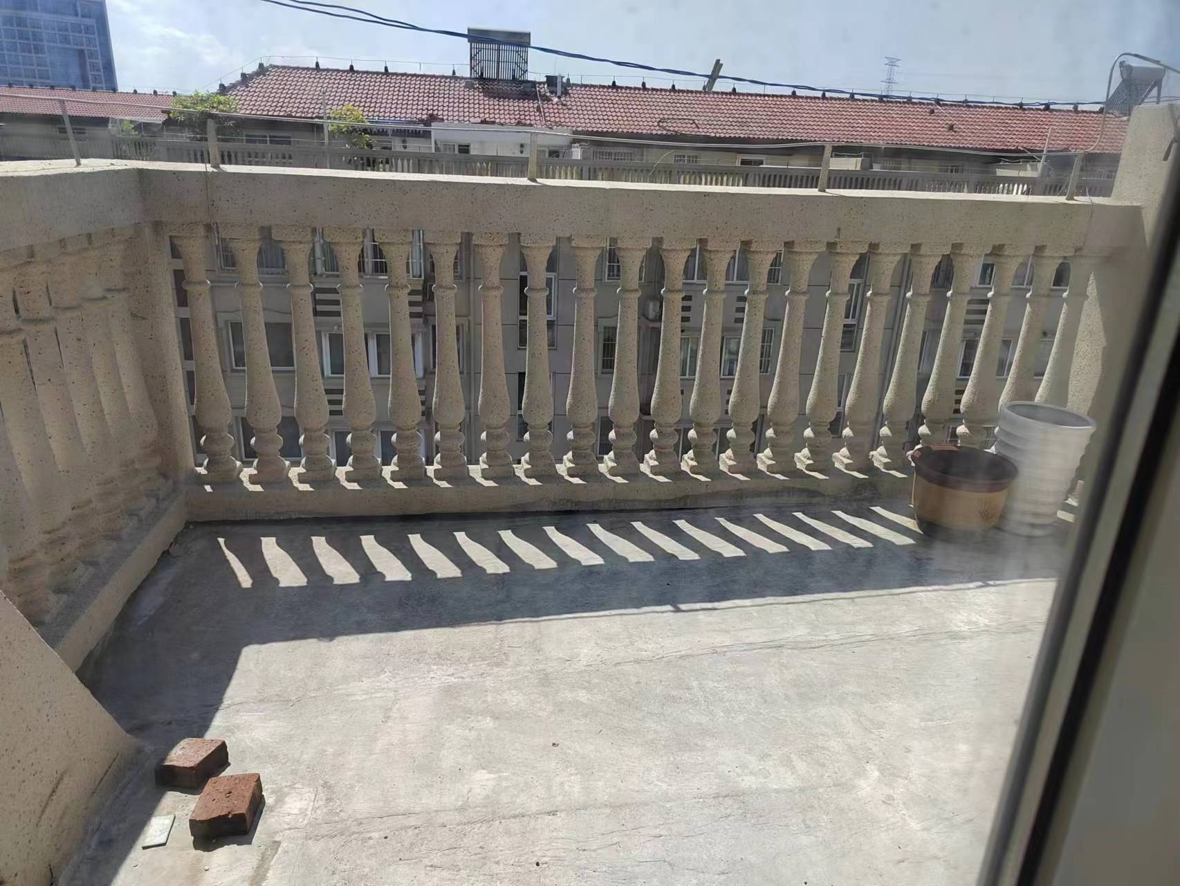 外滩小区 4室2厅1卫 144.00m&sup2;