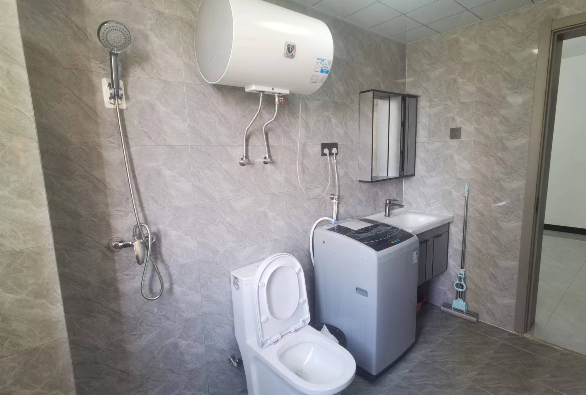天一裕景苑 1室1厅1卫 40m²