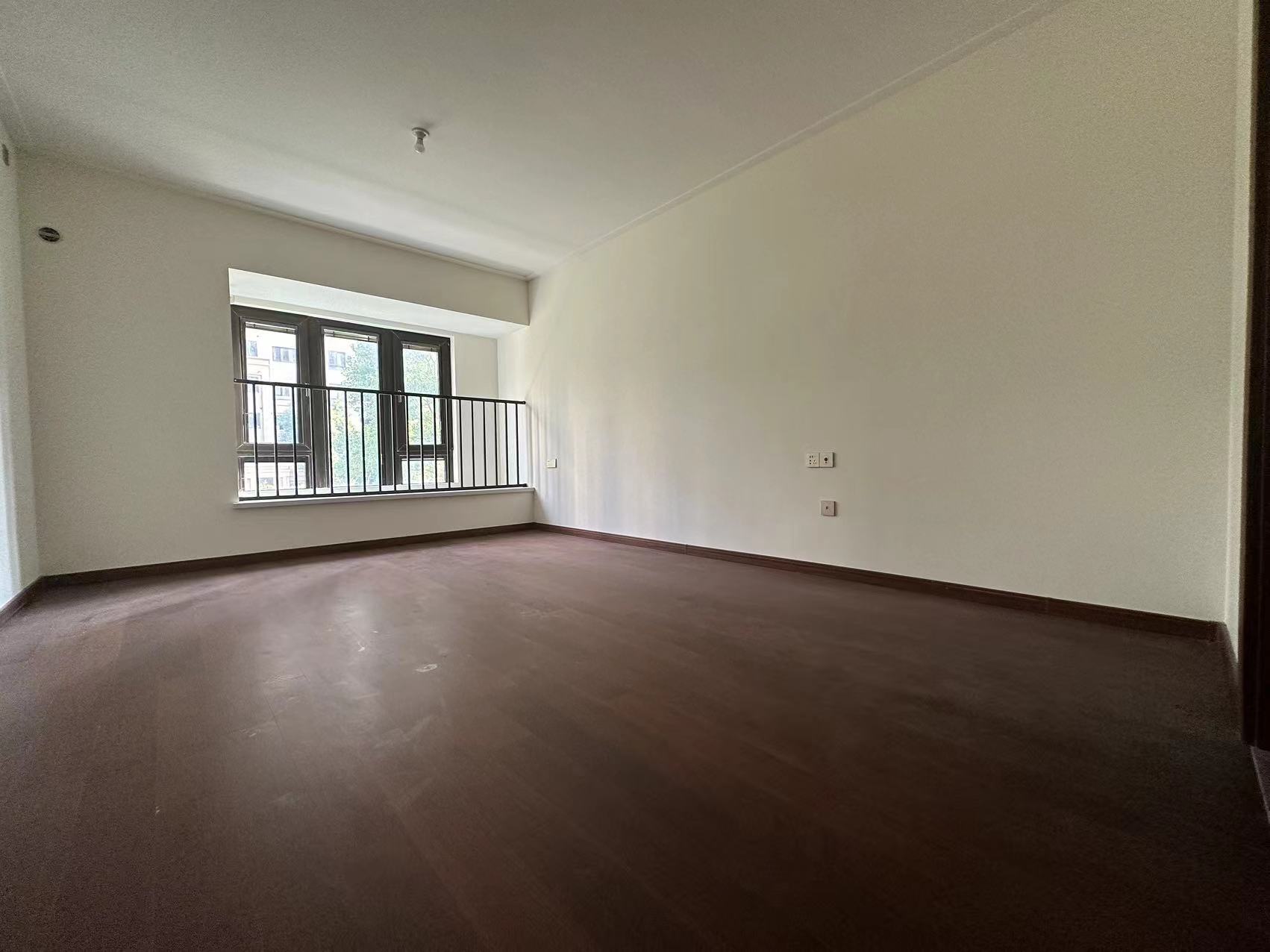 中南万科大都会 3室2厅2卫 131m&sup2;