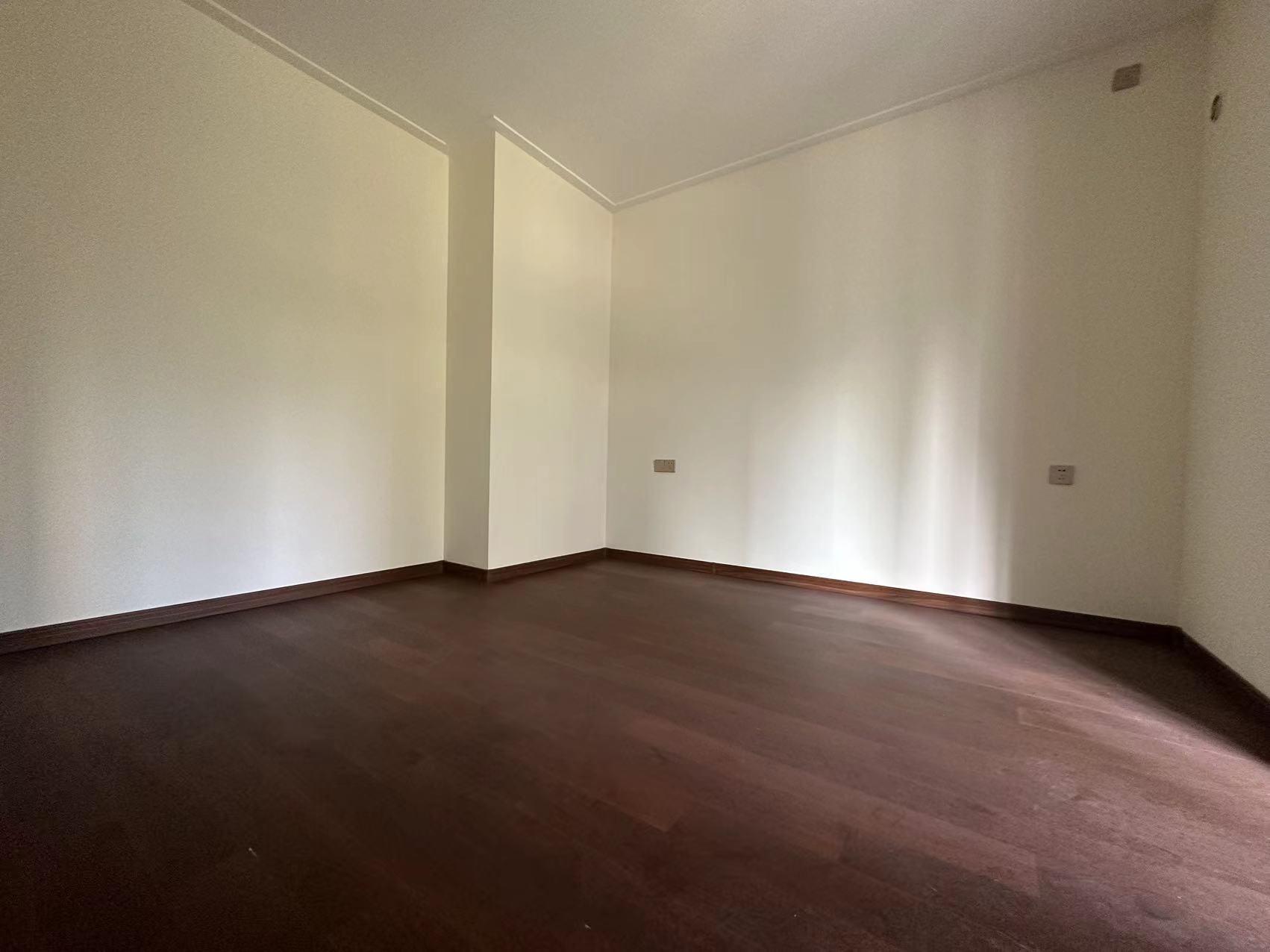 中南万科大都会 3室2厅2卫 131m&sup2;