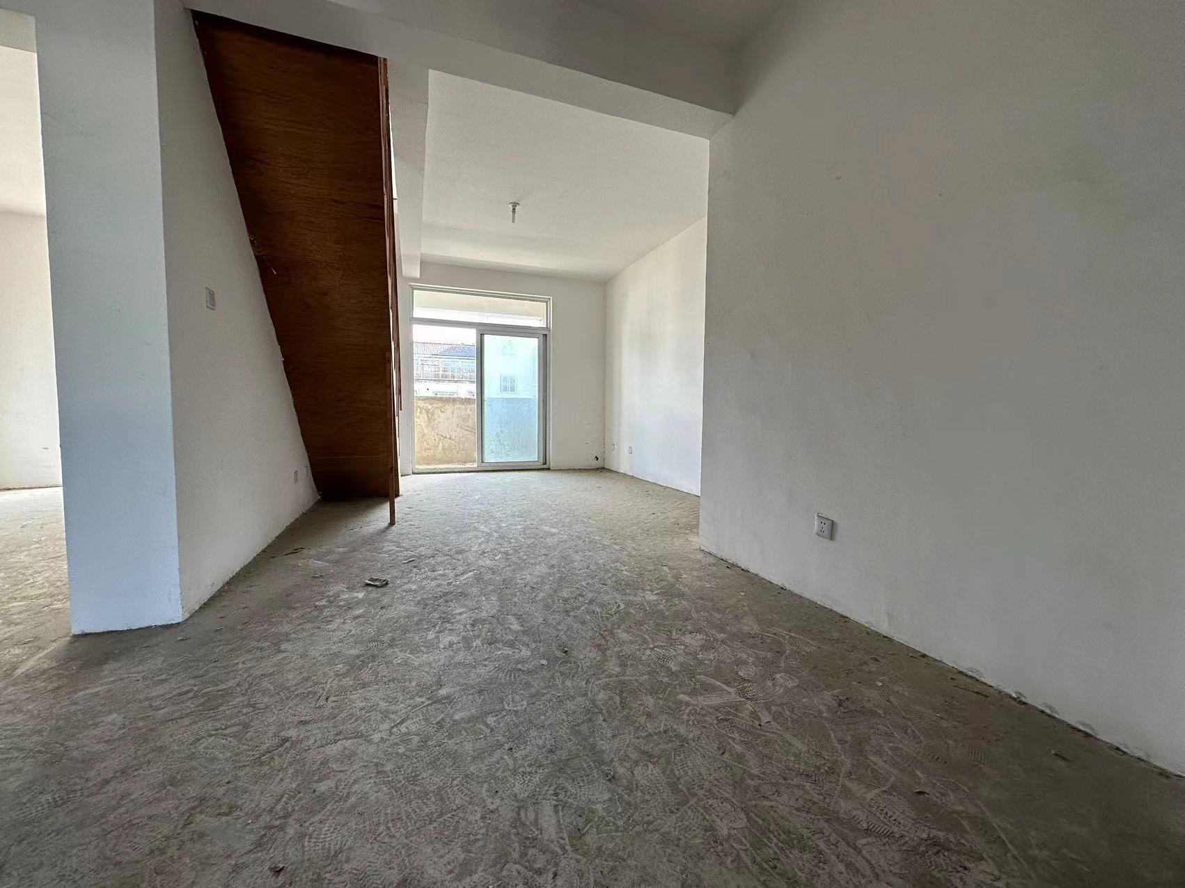 金霞东苑 4室2厅2卫 130m&sup2;
