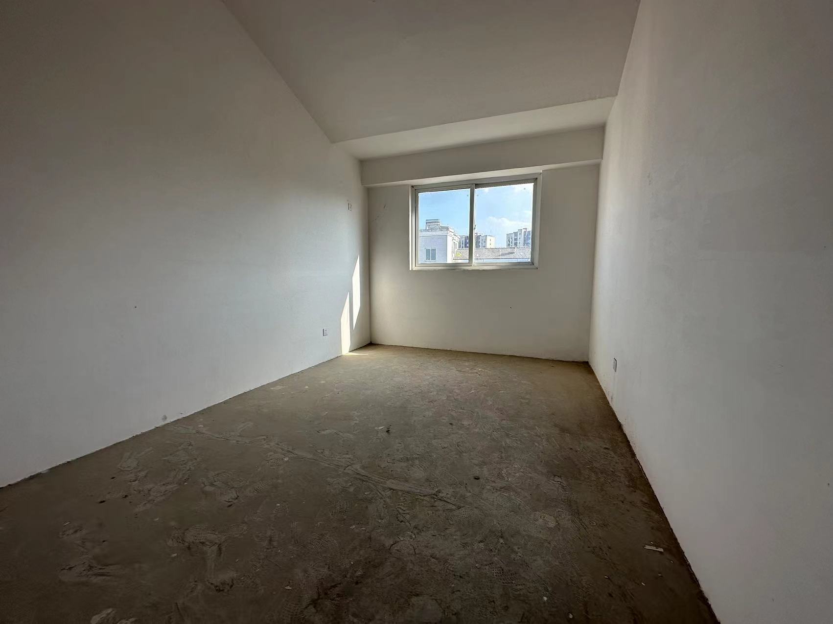 金霞东苑 4室2厅2卫 130m&sup2;