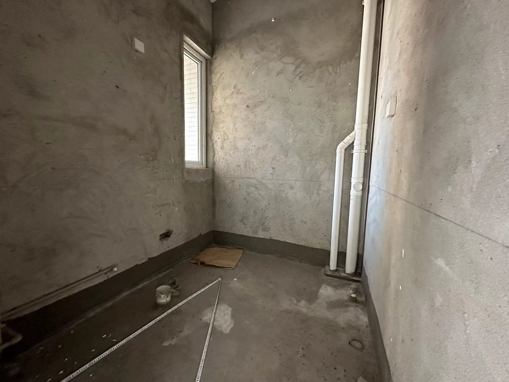 金霞东苑 4室2厅2卫 130m&sup2;